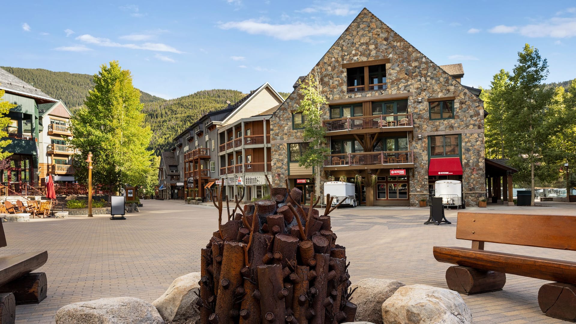 Hyatt Place Keystone / Dillon Keystone Village Area