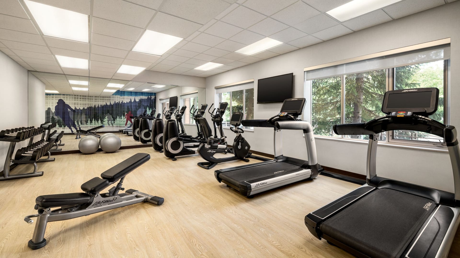 Hyatt Place Keystone / Dillon Fitness Center Treadmills And Weights