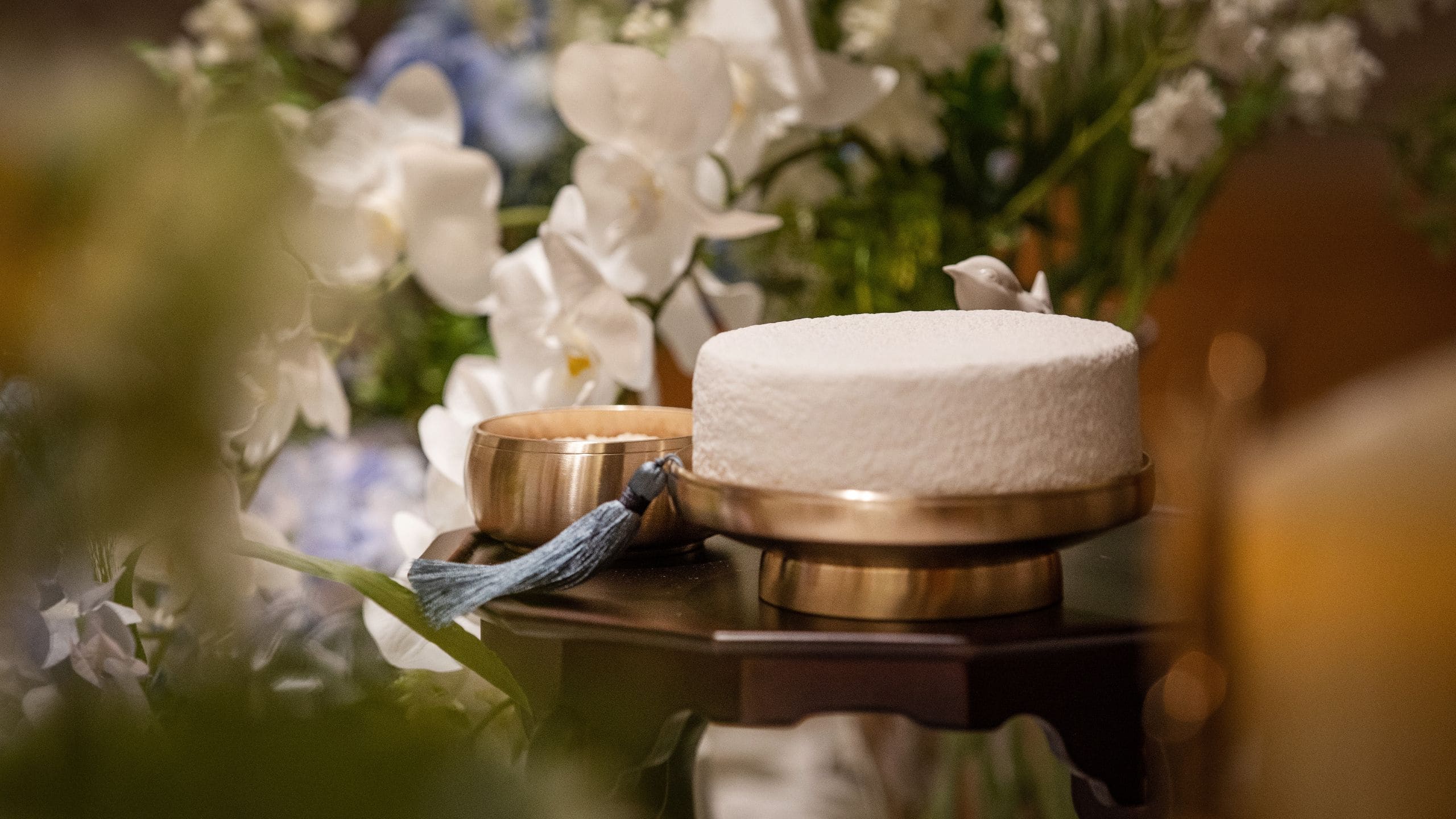 1 of 1 Grand Hyatt Incheon Flower with Cake