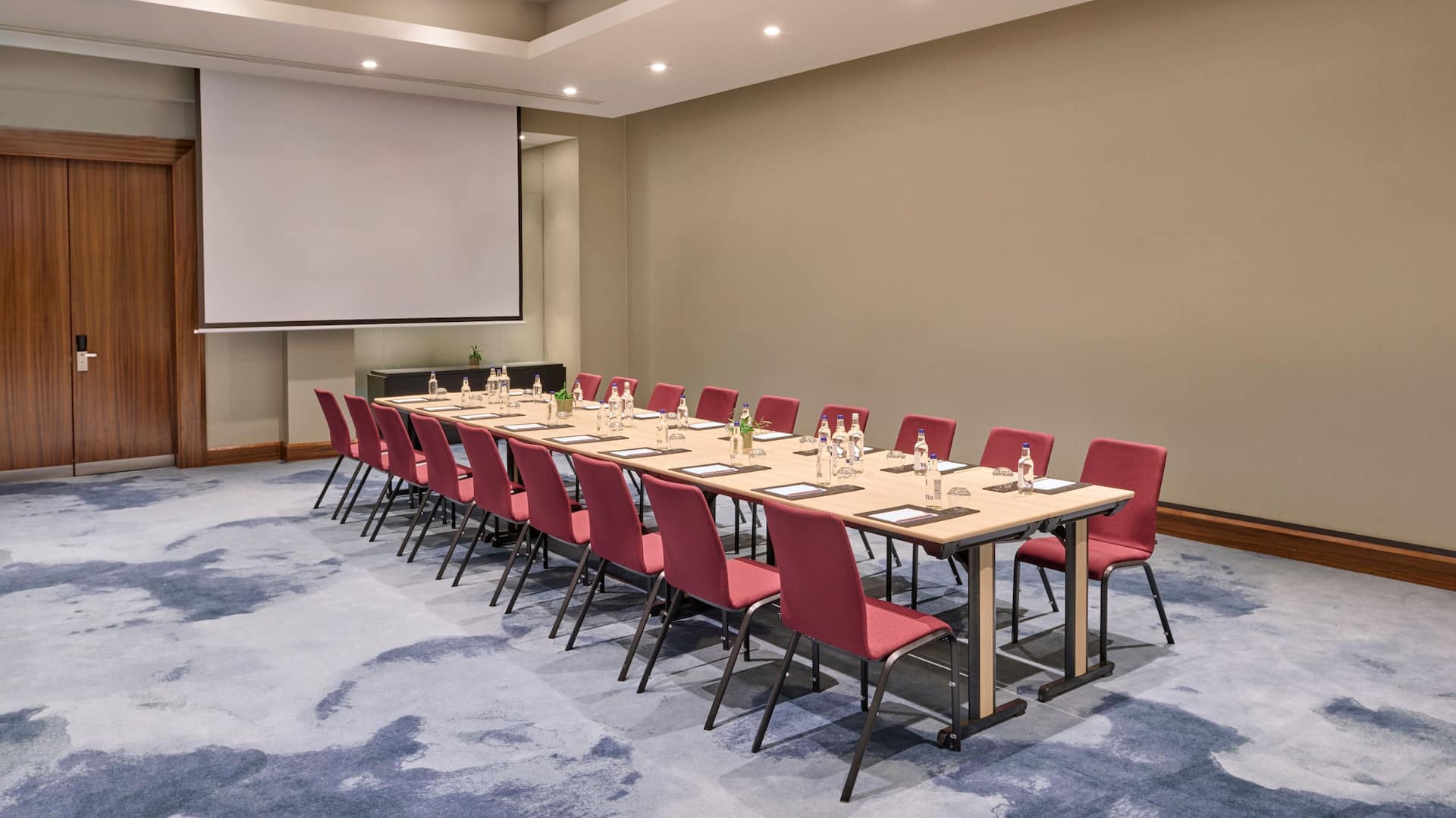 4 of 4 Hyatt Regency London Blackfriars Meetings Events Bridewel Boardroom Wide