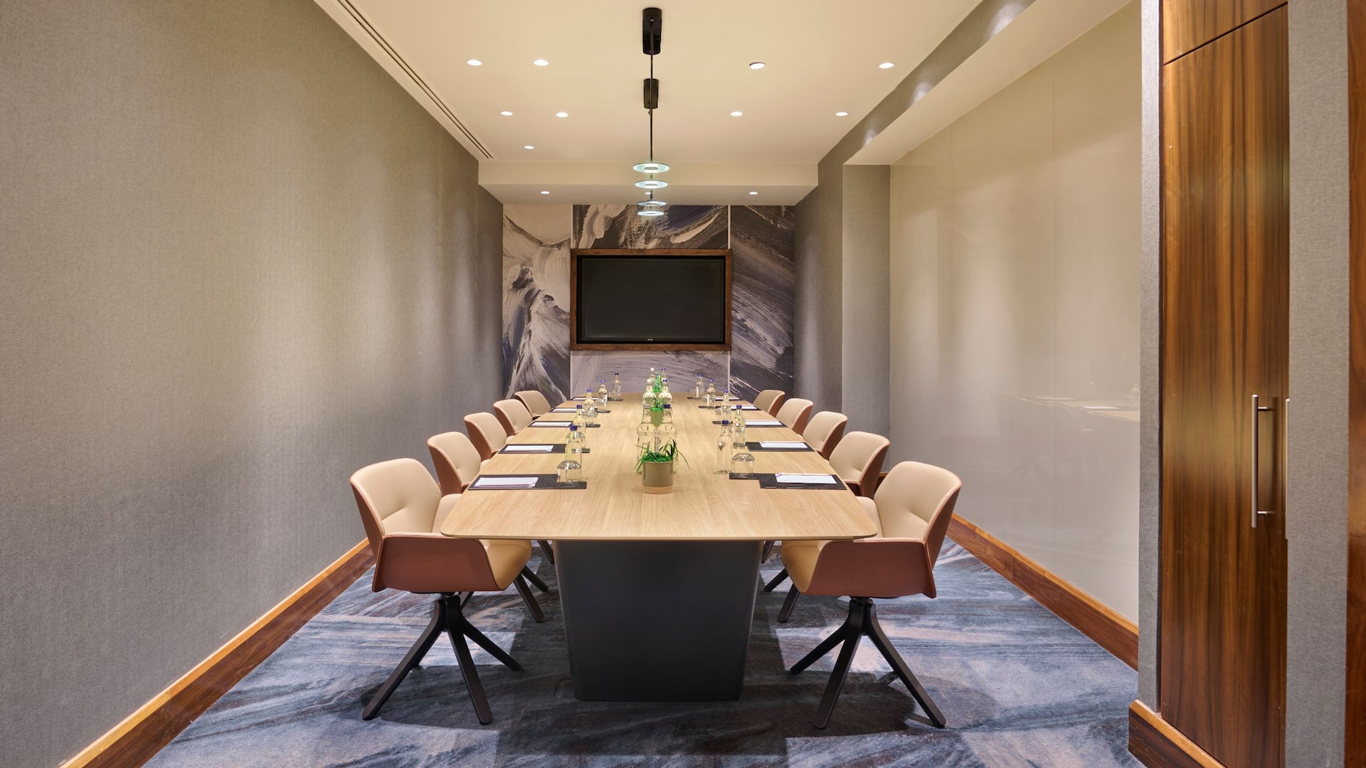 1 of 1 Hyatt Regency London Blackfriars Meetings Executive Boardroom