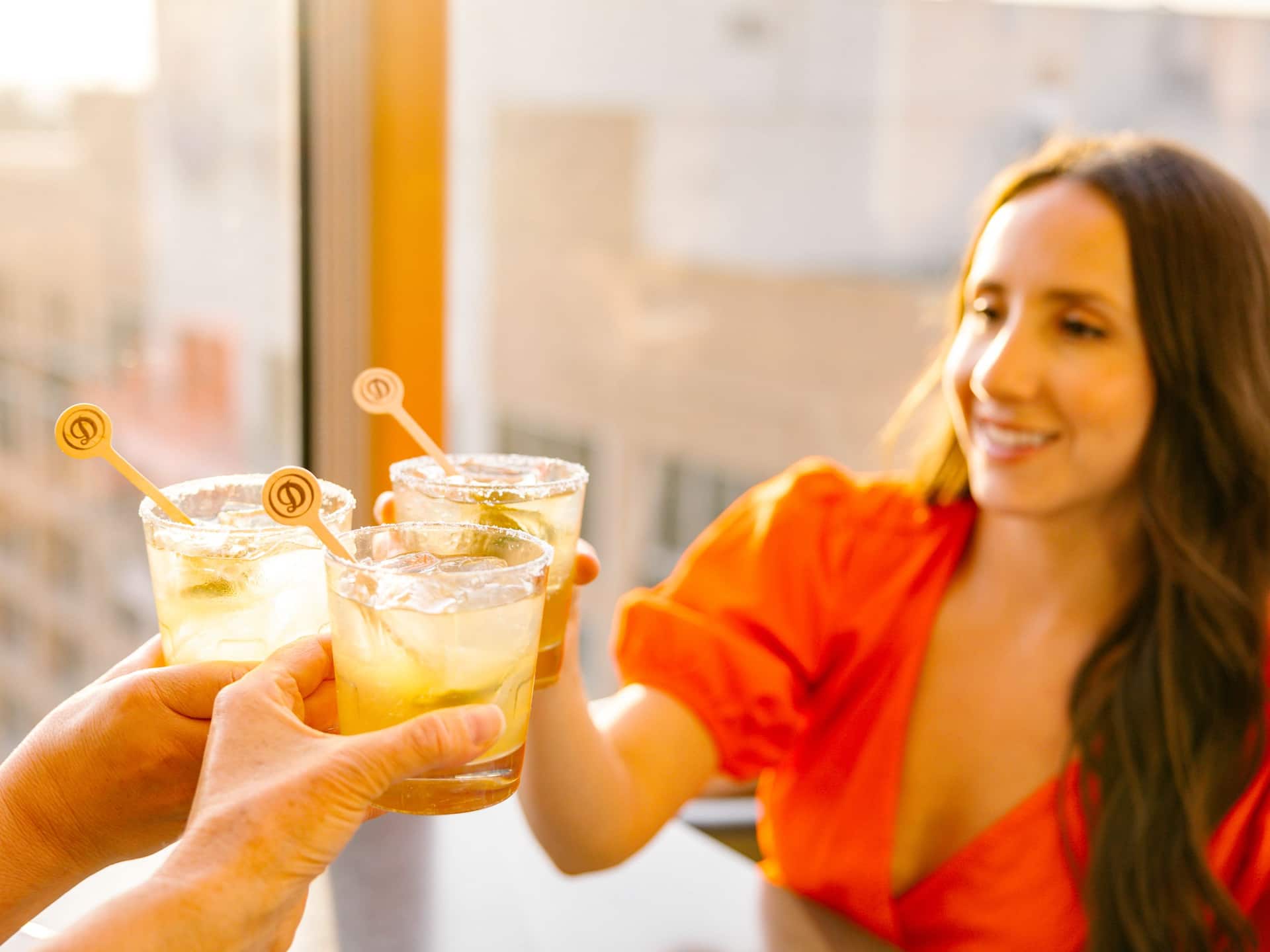 Hyatt Regency Bellevue on Seattle's Eastside Daniels Broiler Cheers Drinks