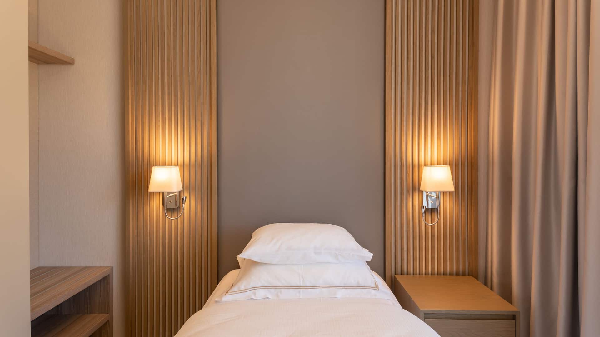 Hyatt Regency Kotor Bay Resort Twin Bed Detail