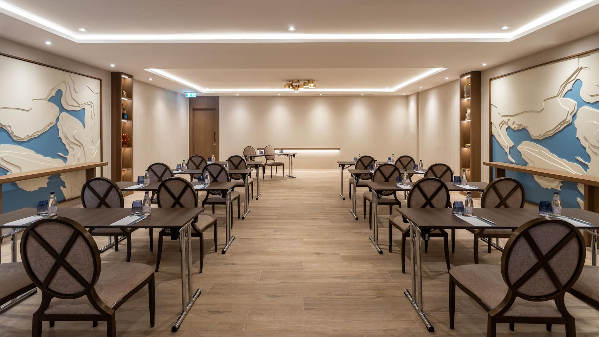 label.xOfY Hyatt Regency Kotor Bay Resort Conference Room Rumija Classroom Setup Bald