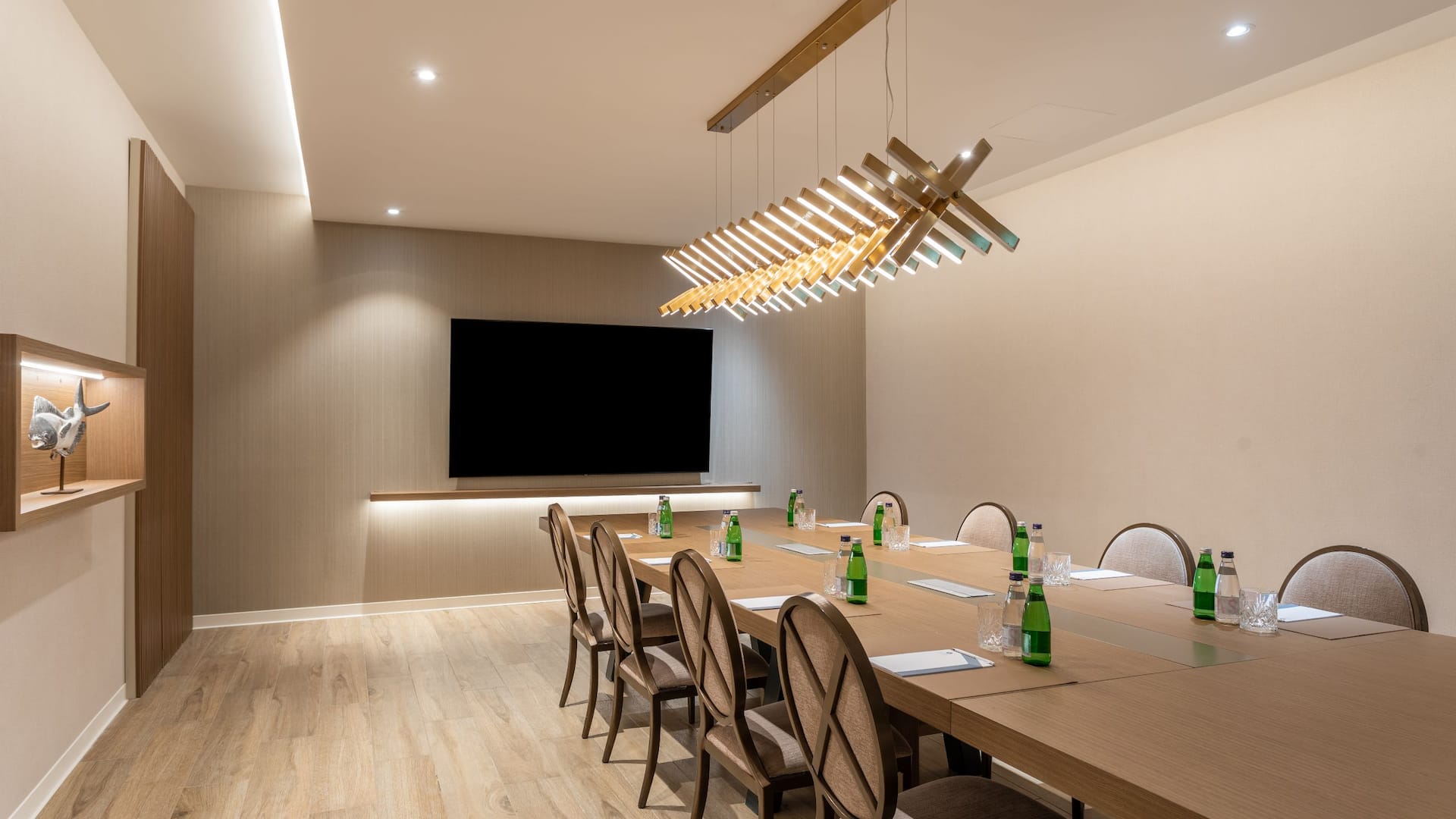 label.xOfY Hyatt Regency Kotor Bay Resort Conference Room Tv Side Lovcen