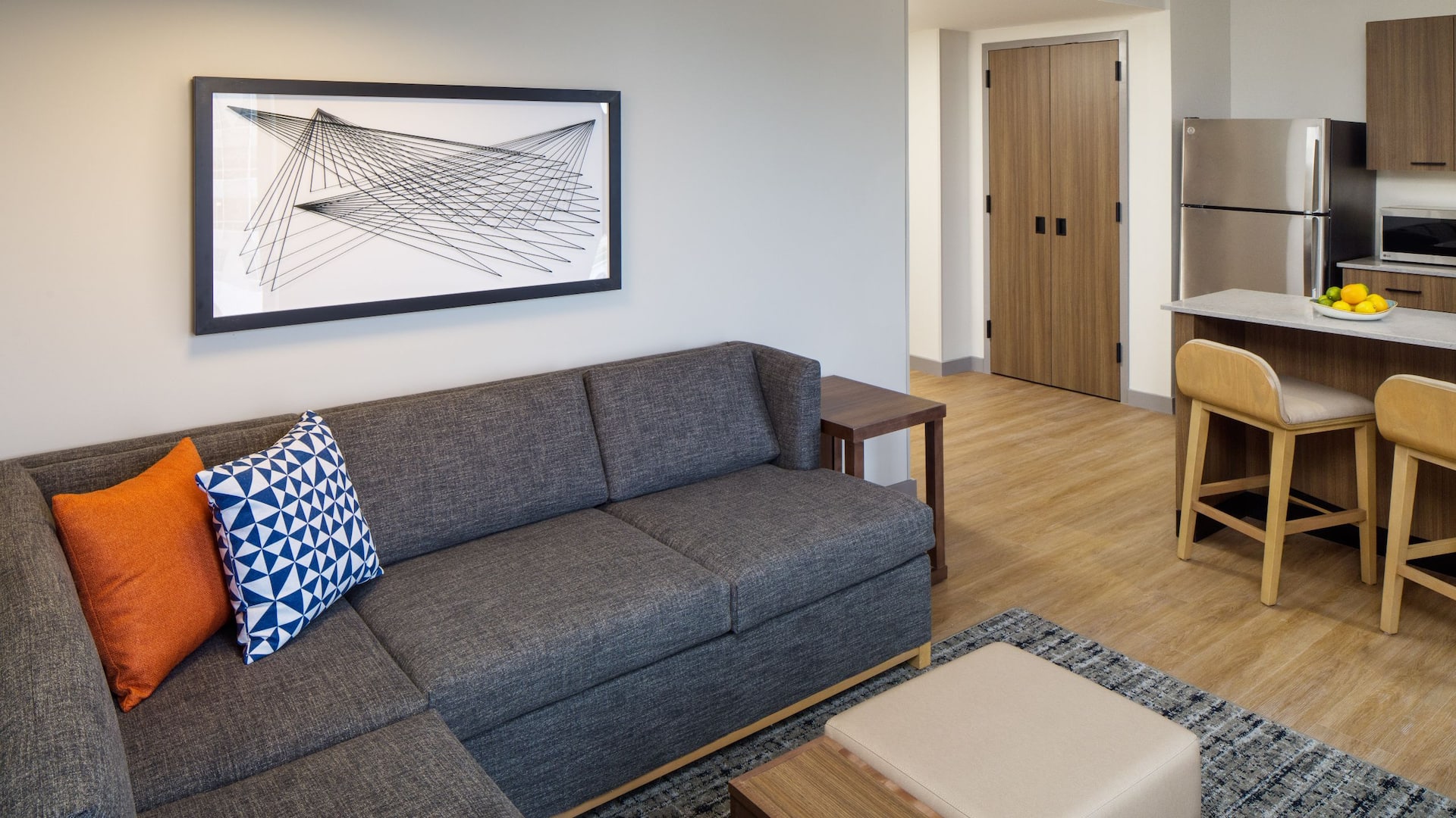 Hyatt Place Boise / Meridian Living Room And Kitchen