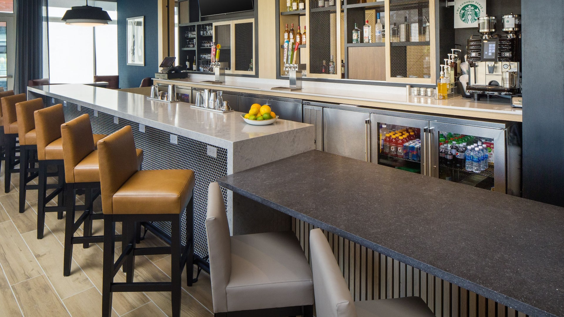 Hyatt Place Boise / Meridian Bar