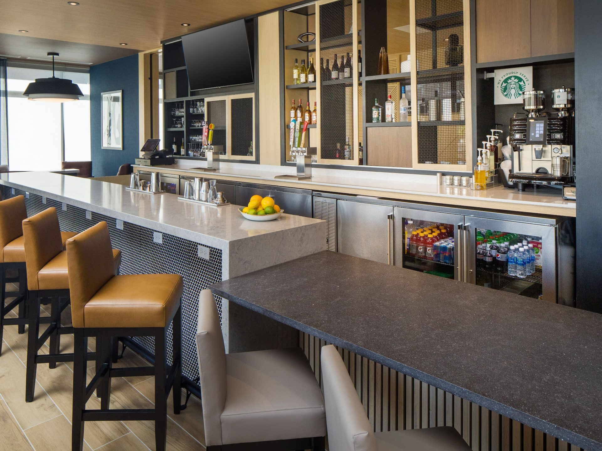 Hyatt Place Boise / Meridian Bar
