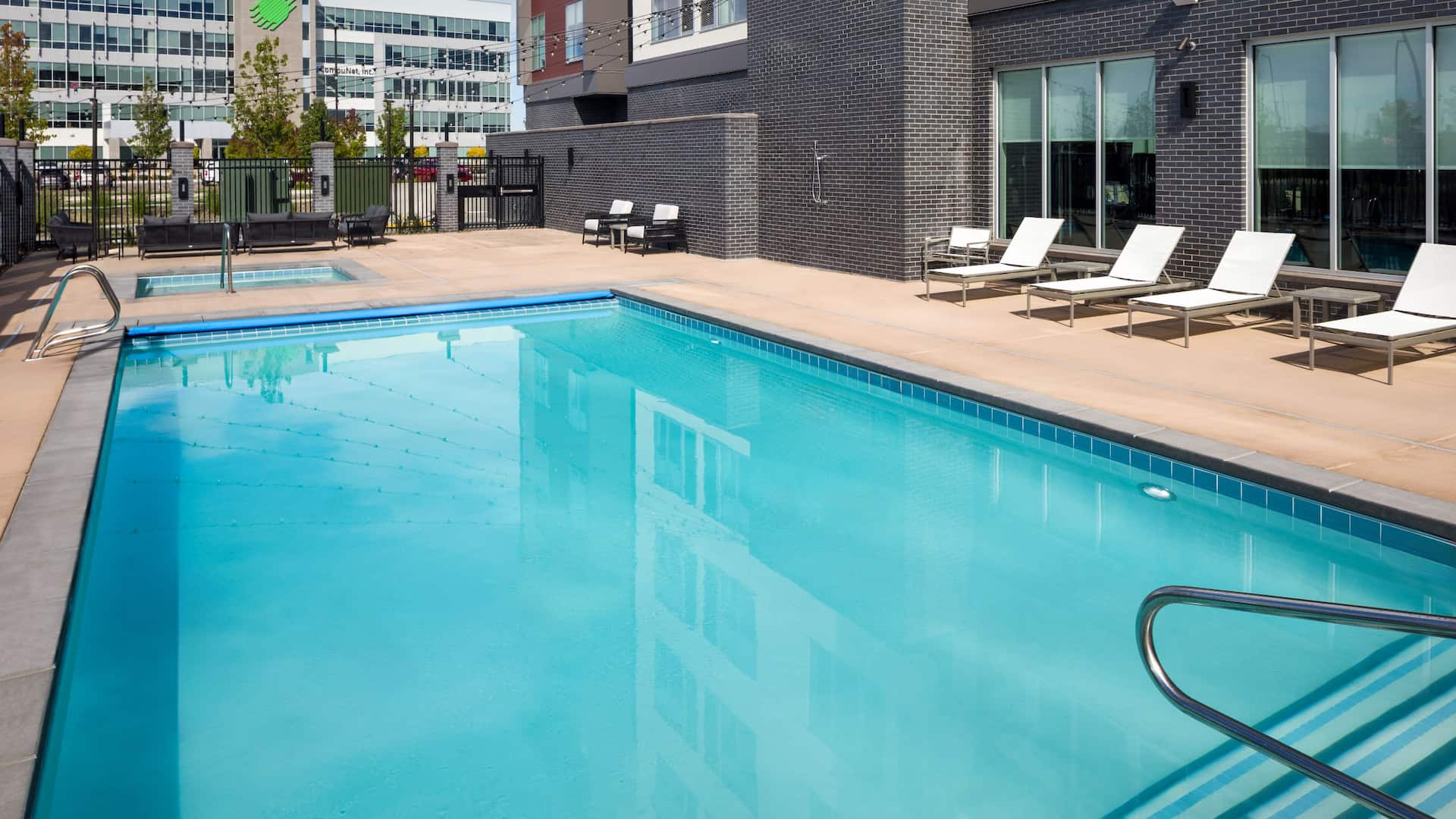Hyatt Place Boise / Meridian Swimming Pool Daytime