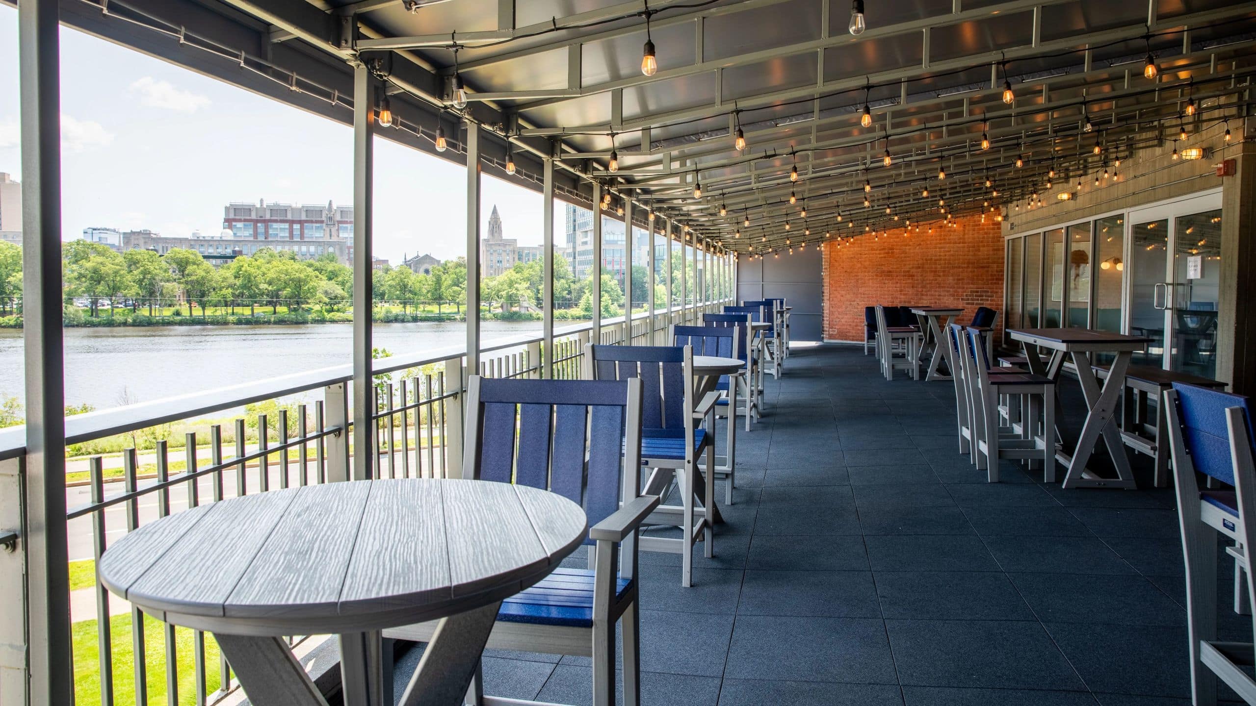 Hyatt Regency Boston / Cambridge Library Terrace With View