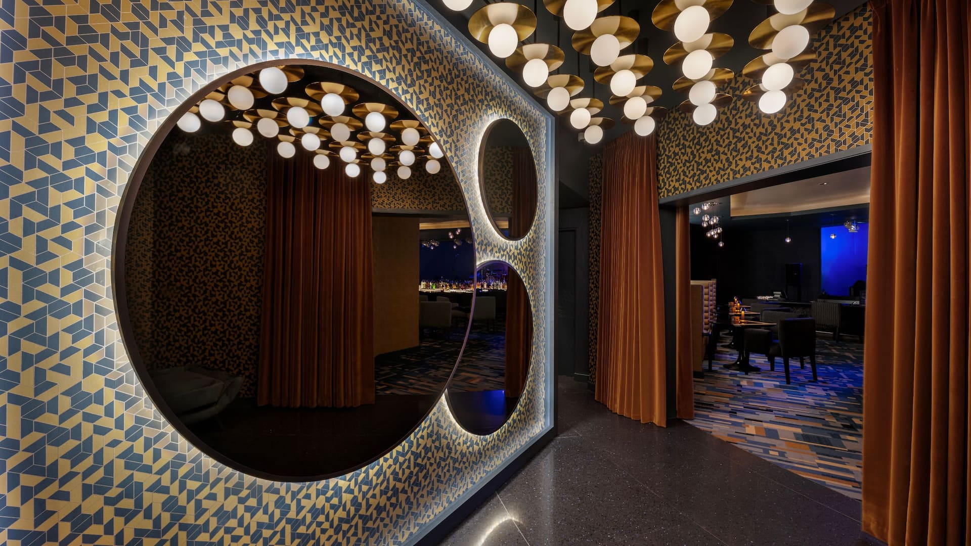 Hyatt Regency Oryx Doha Rubix Entrance