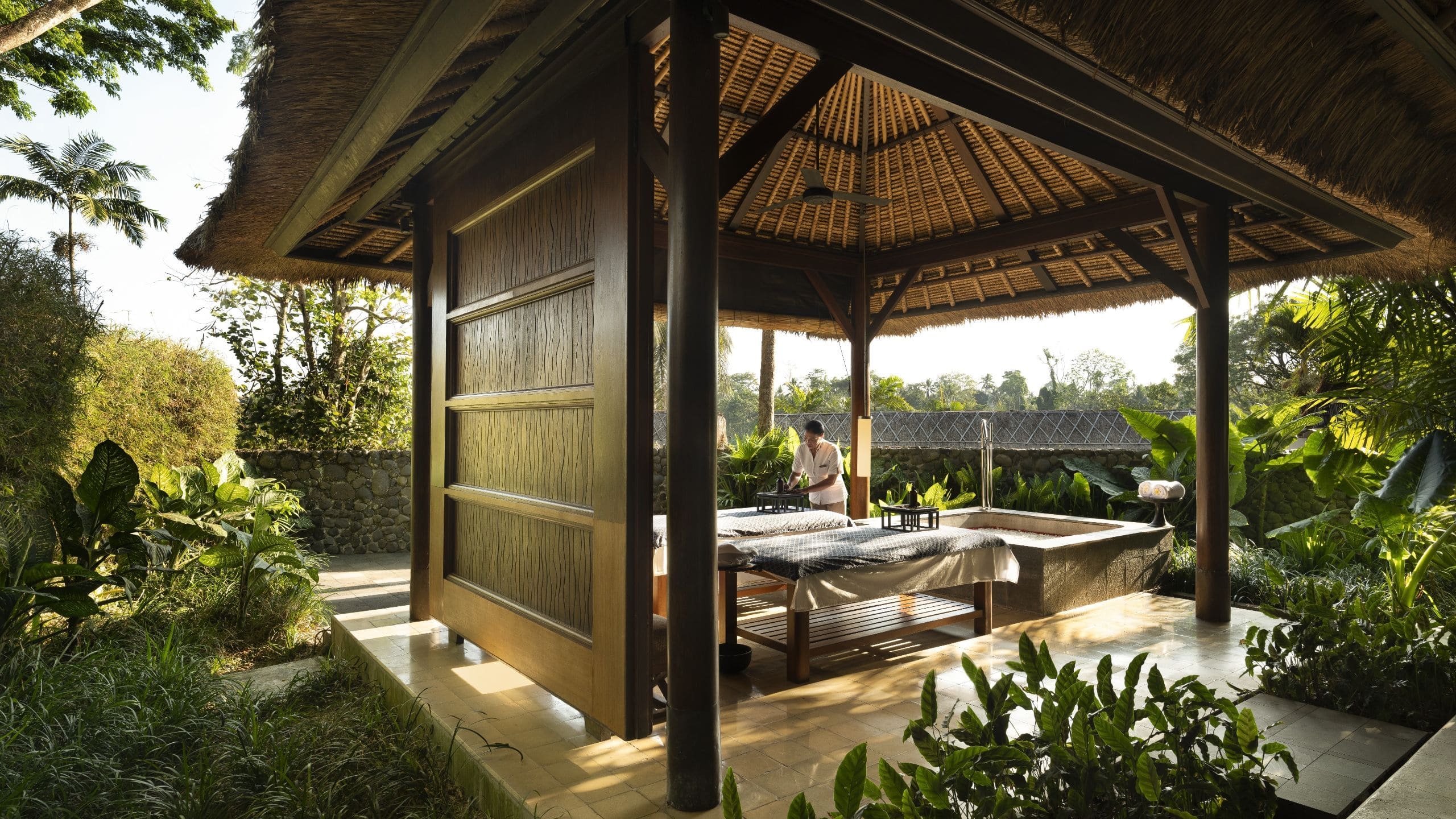 Alila Ubud Treatment Room Afternoon Twin Bed Wall