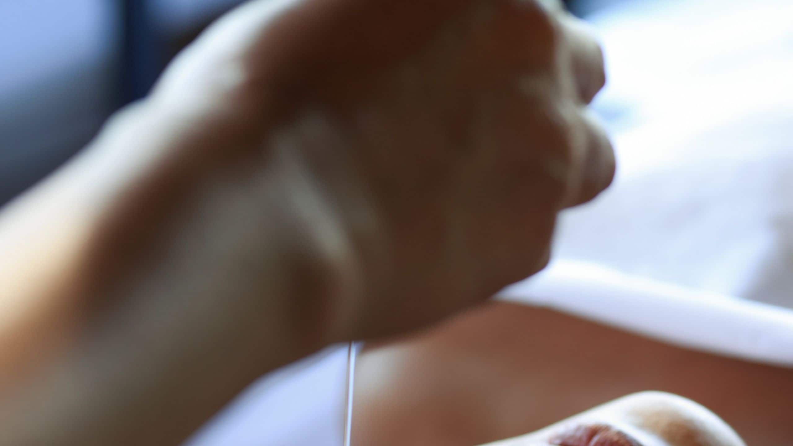 Alila Ubud Spa Shirodhara Treatment With Hand