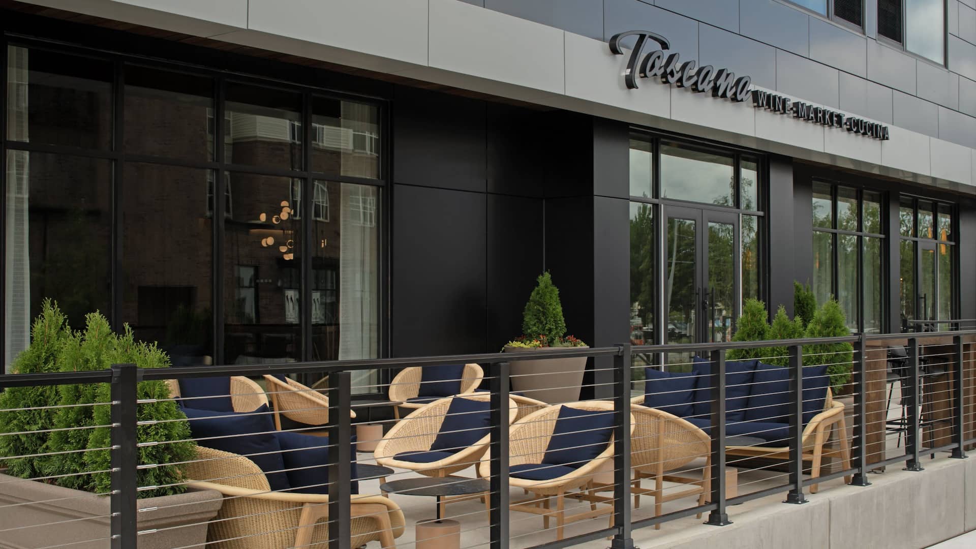 Hyatt House Lansing / University Area Toscana Outside Patio