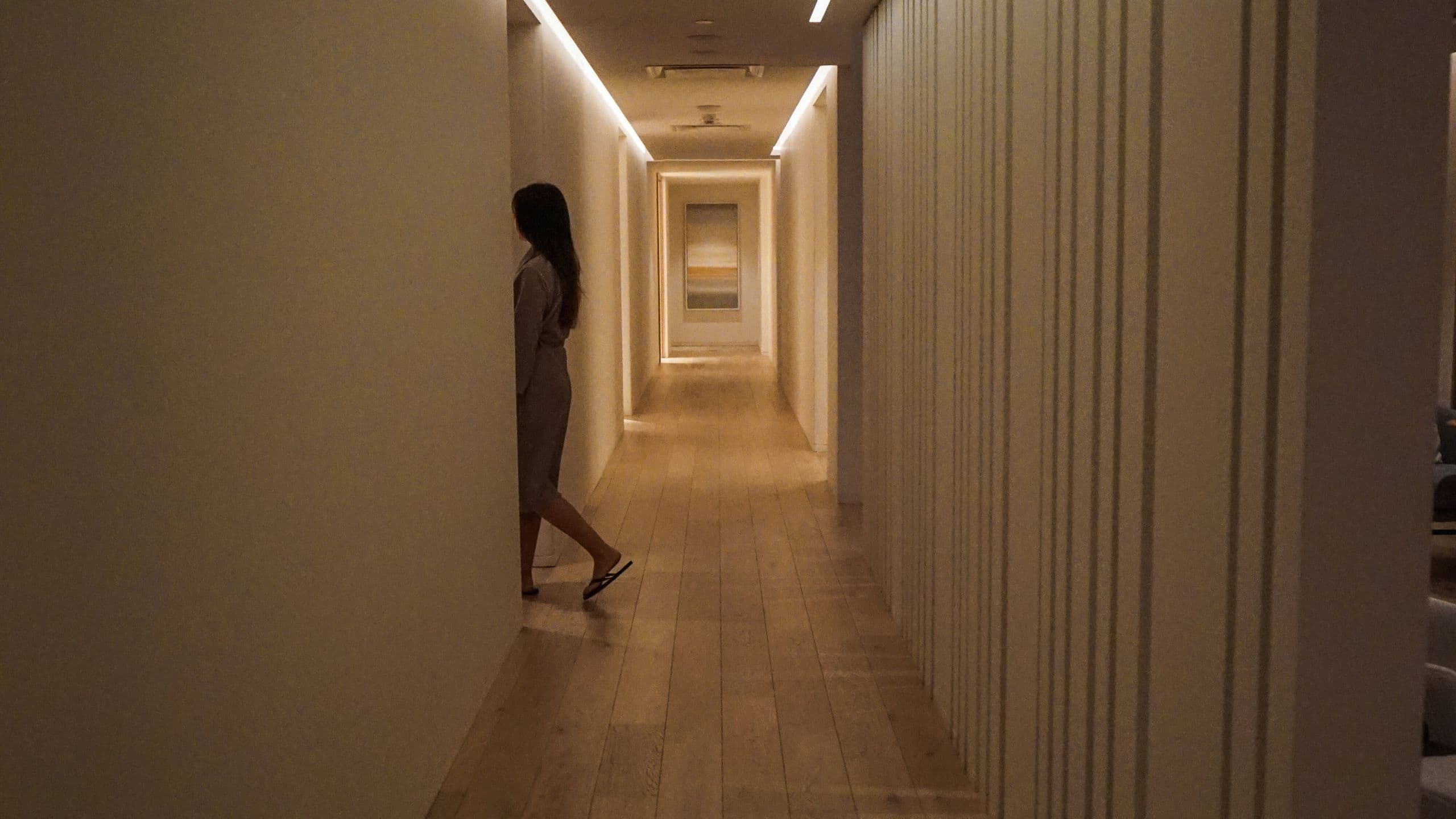Park Hyatt Toronto Spa Hallway With Guest