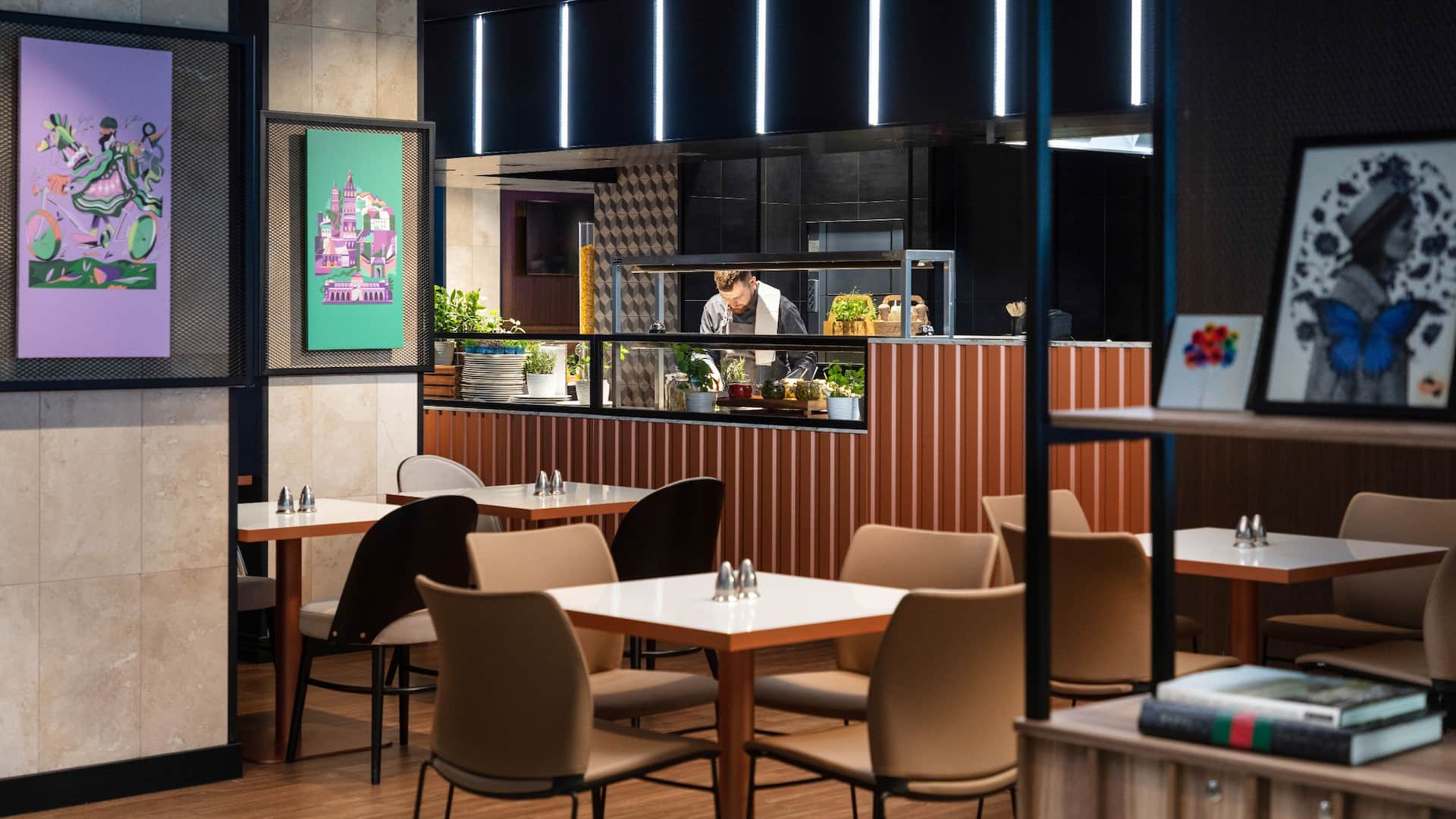 Hyatt Place Krakow Restaurant