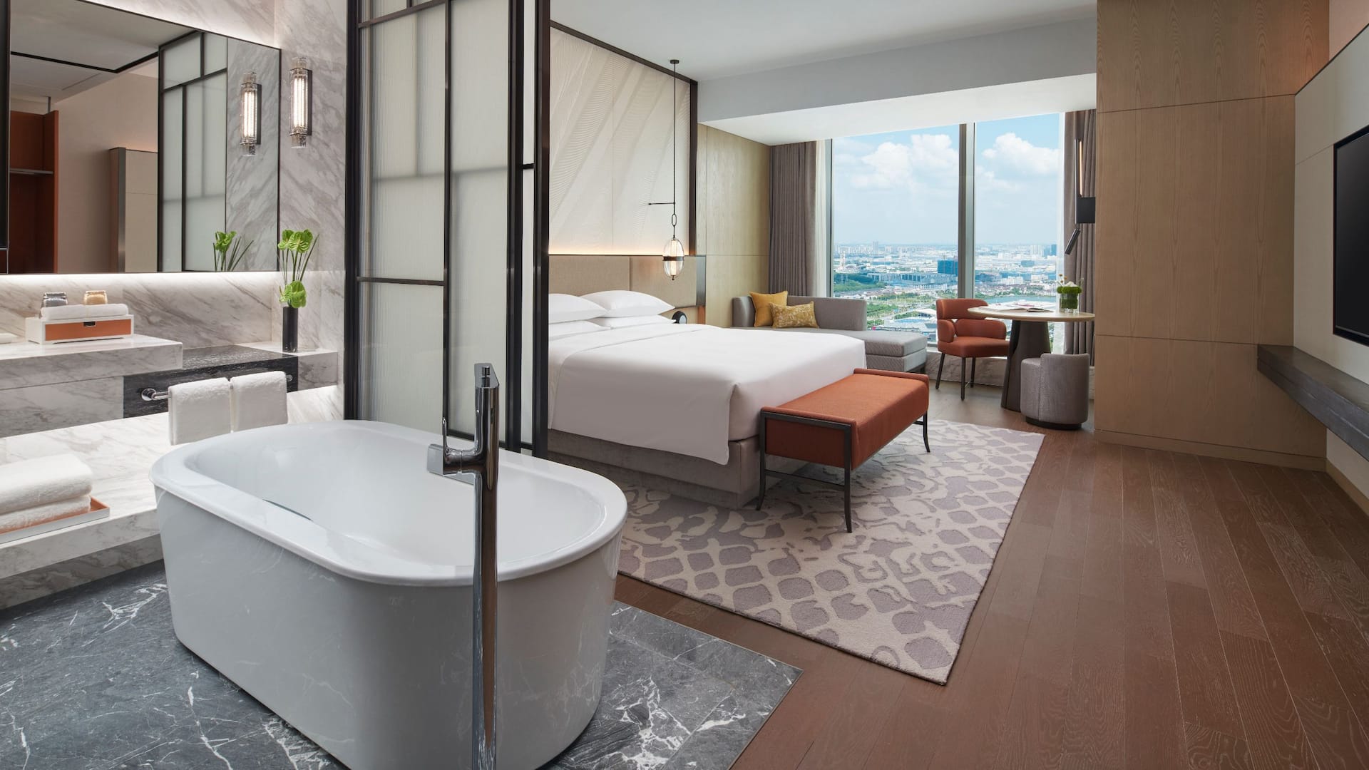1 of 1 Hyatt Regency Changshu Kuncheng Lake One King Bed Bedroom City View