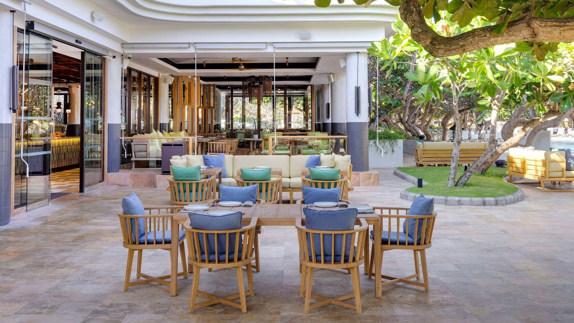 Grand Hyatt Bali Salsa Verde Seating  Side View