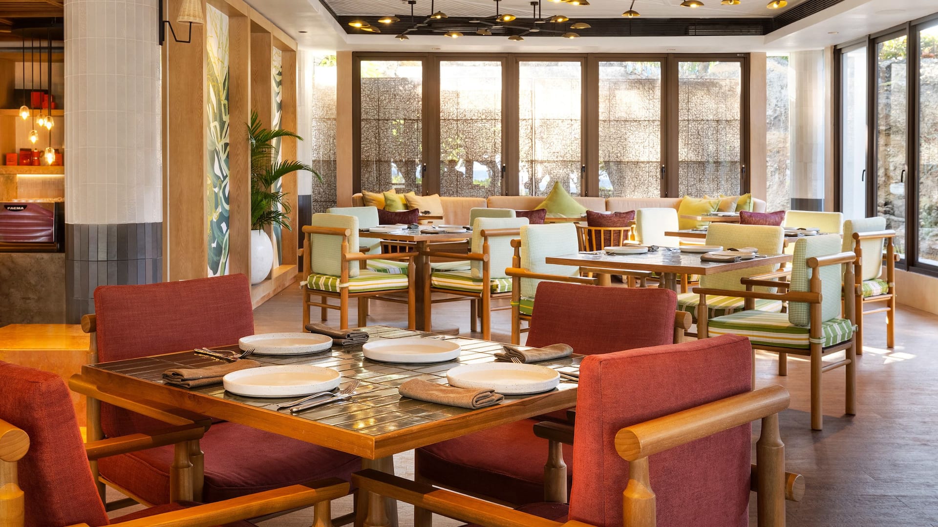 Grand Hyatt Bali Salsa Verde Dining Room View