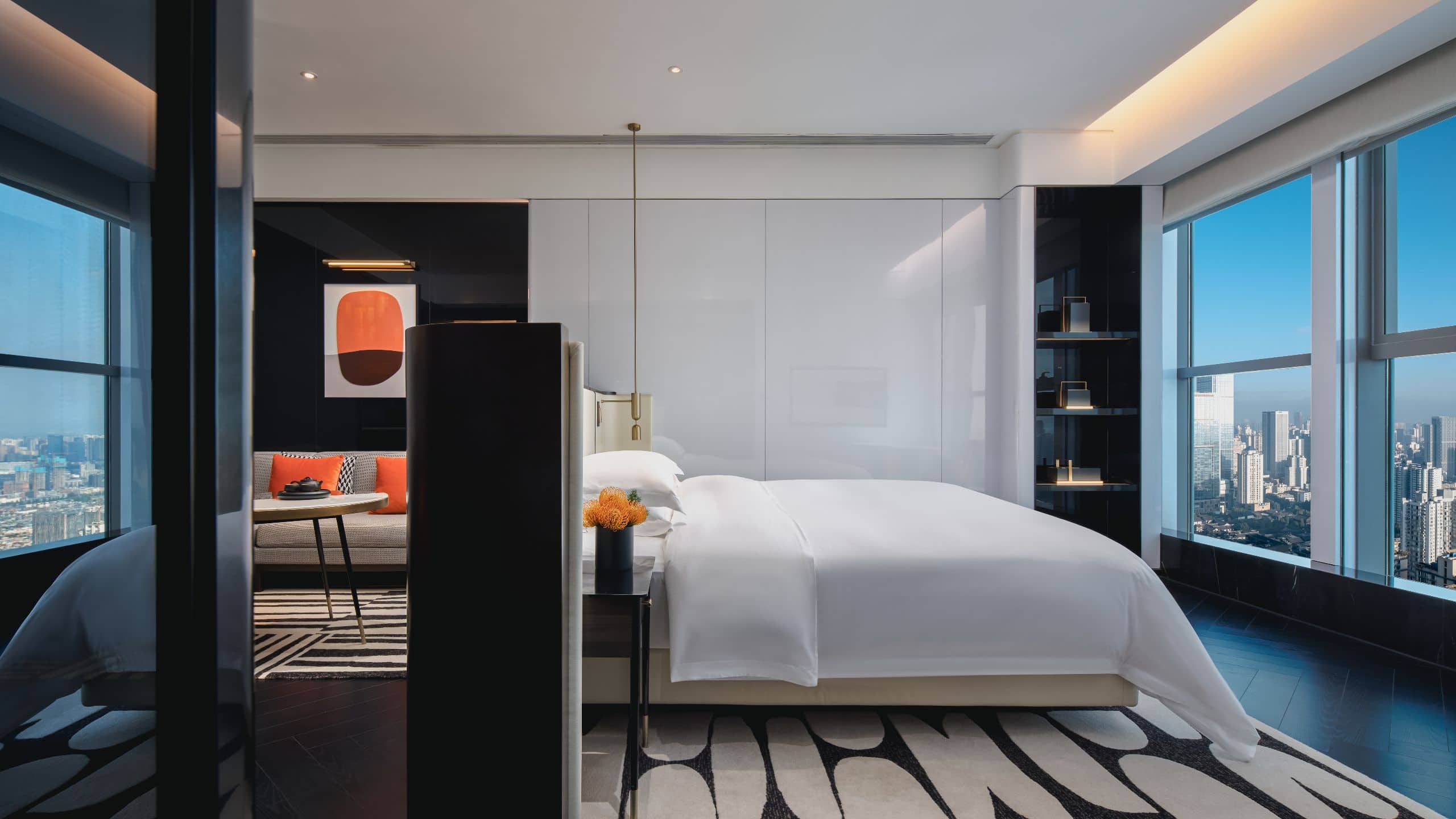 第 1，共 3 The Langbo Chengdu One King Bed Deluxe Bed