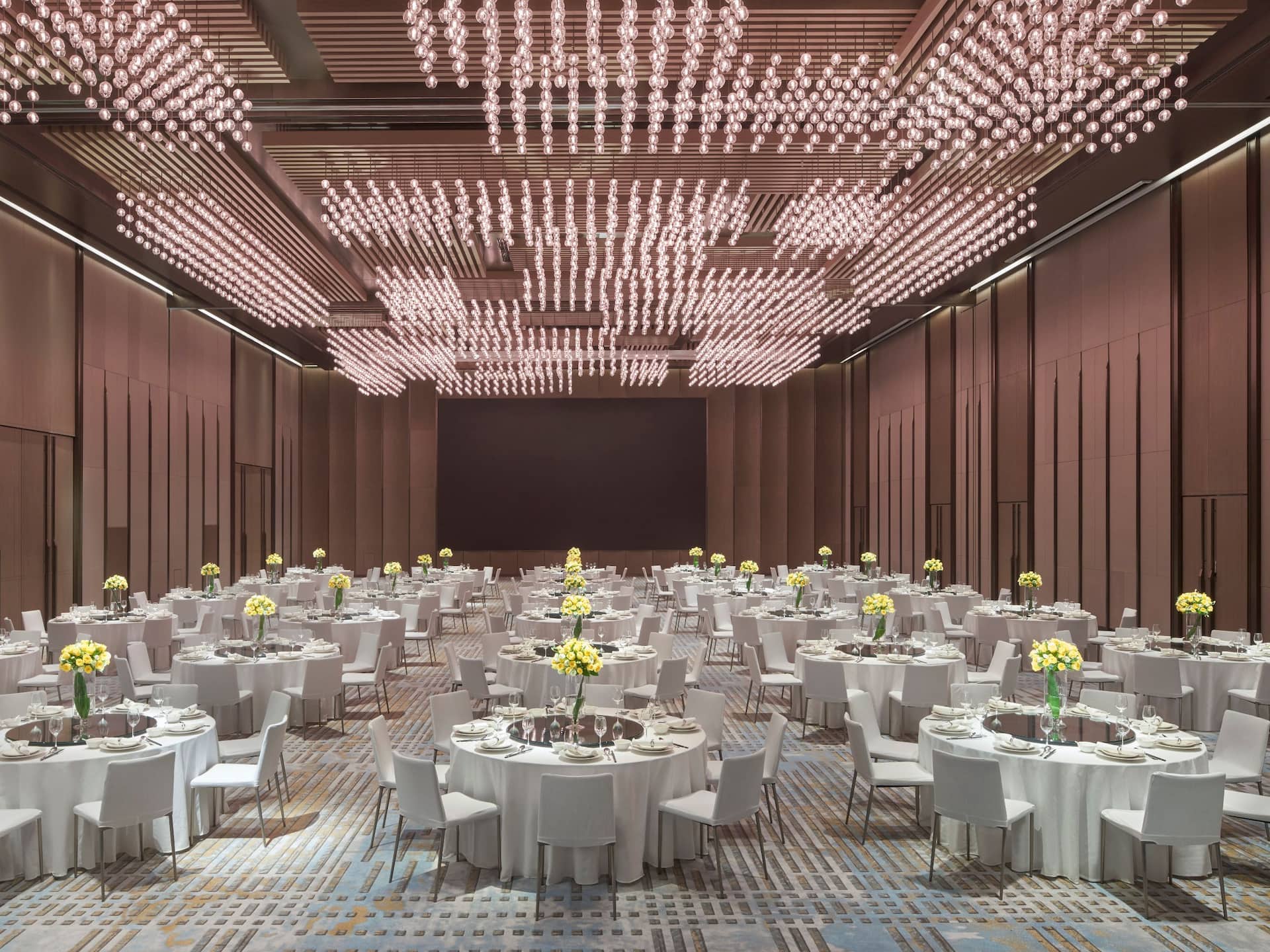 Hyatt Regency Changshu Kuncheng Lake Ballroom Banquet White Setup