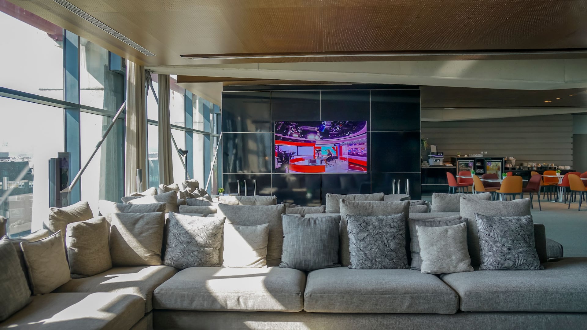 5 de 5 Hyatt Regency Barcelona Tower Regency Club Couch