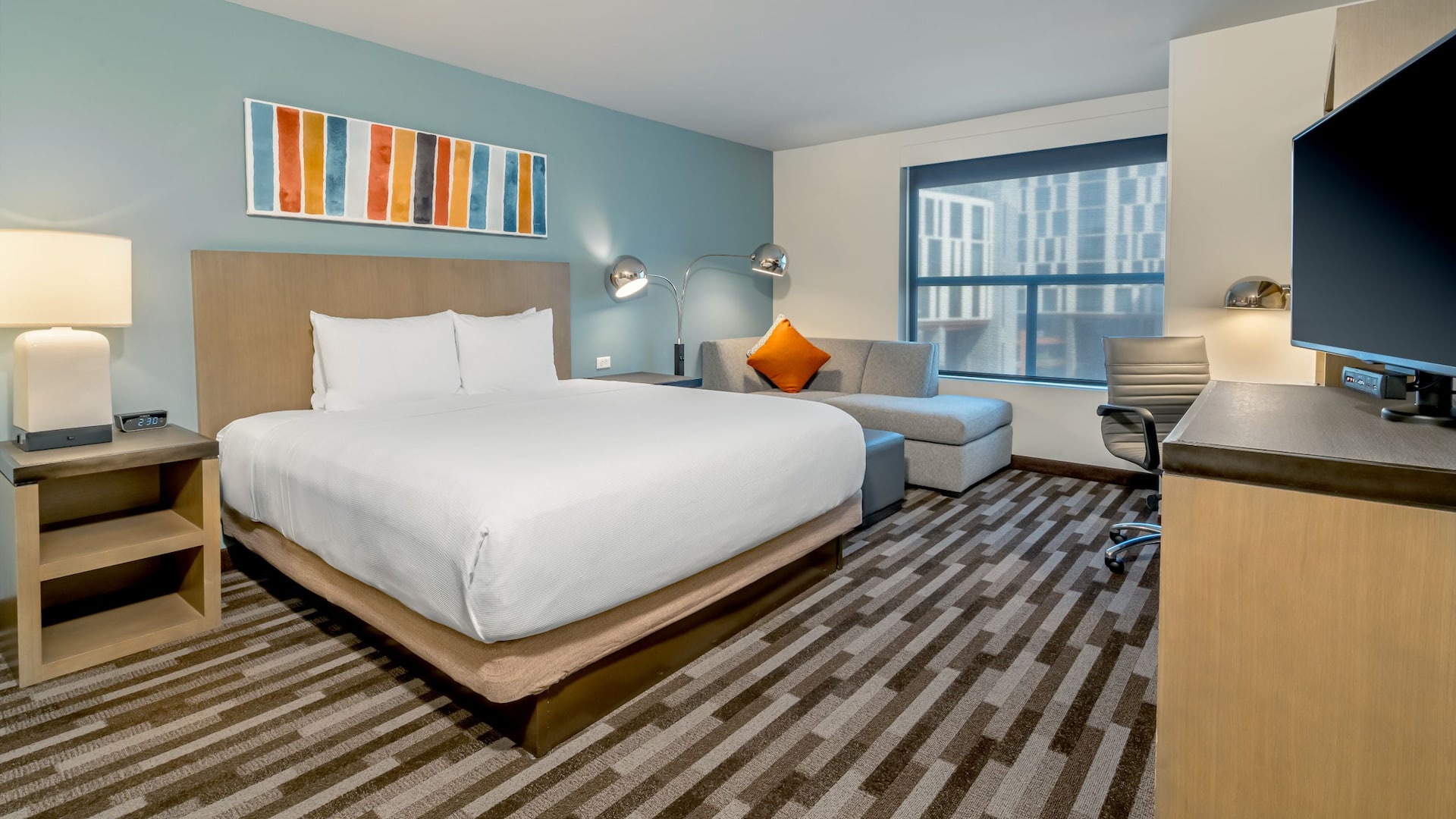 Hyatt House Salt Lake City/Downtown King Bed Den Guestroom