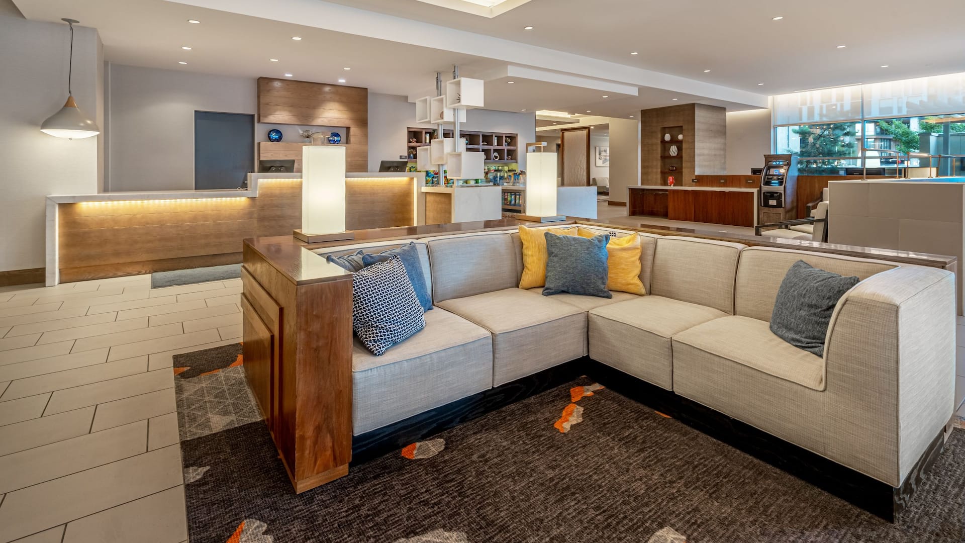 Hyatt House Salt Lake City/Downtown Lobby Couch