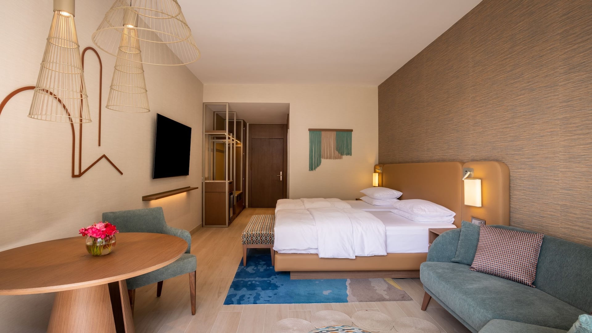 Hyatt Regency Kotor Bay Resort Two Twin Beds Premium Living Room