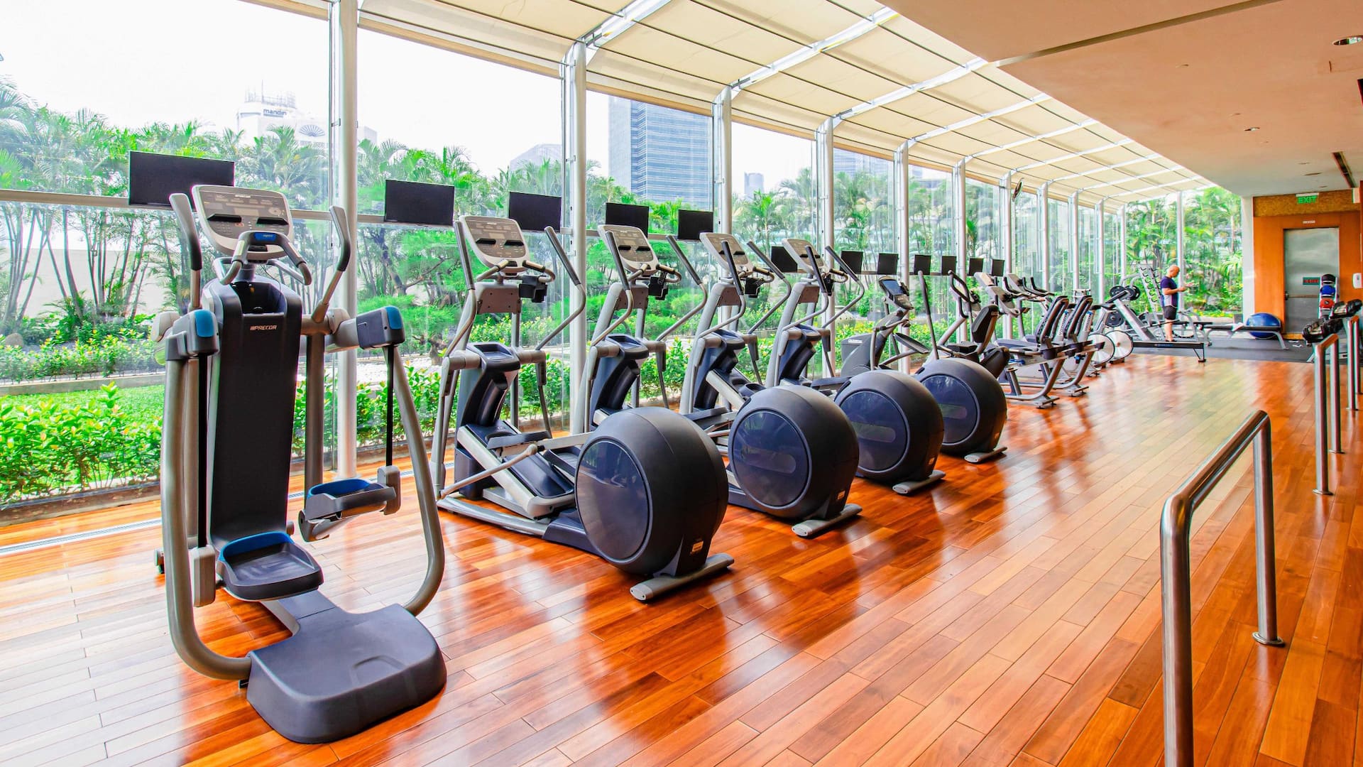 Grand Hyatt Jakarta Club Olympus Gym Equipment
