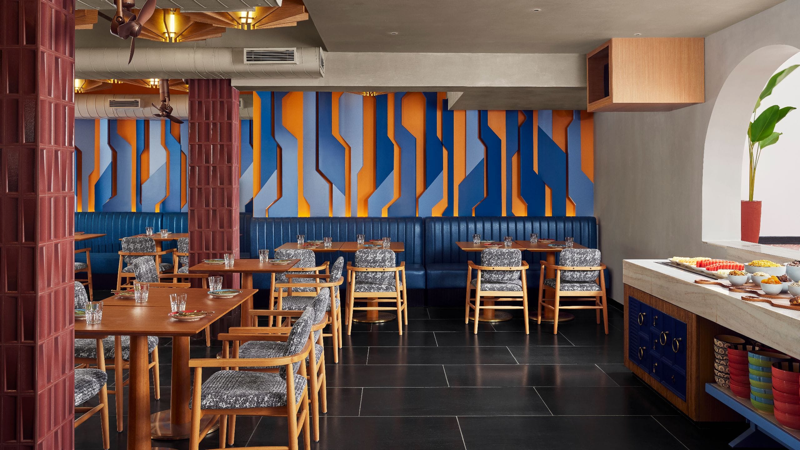 Ronil Goa Bistro Seating