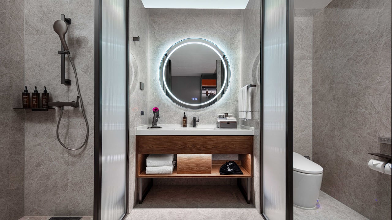 Executive Bathroom