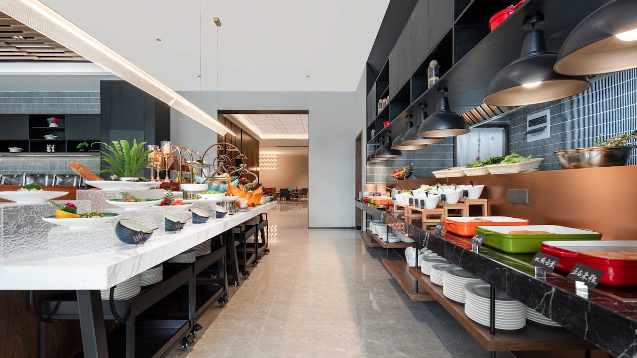 Restaurant buffet