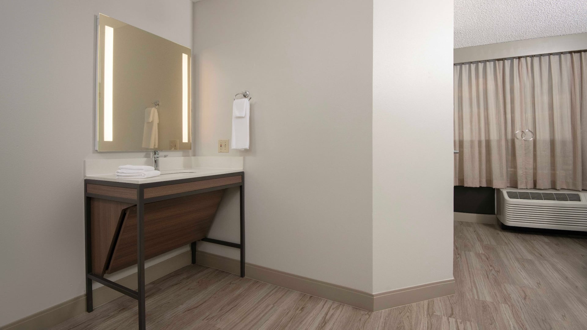 Hyatt Place Denver Tech Center ADA Vanity