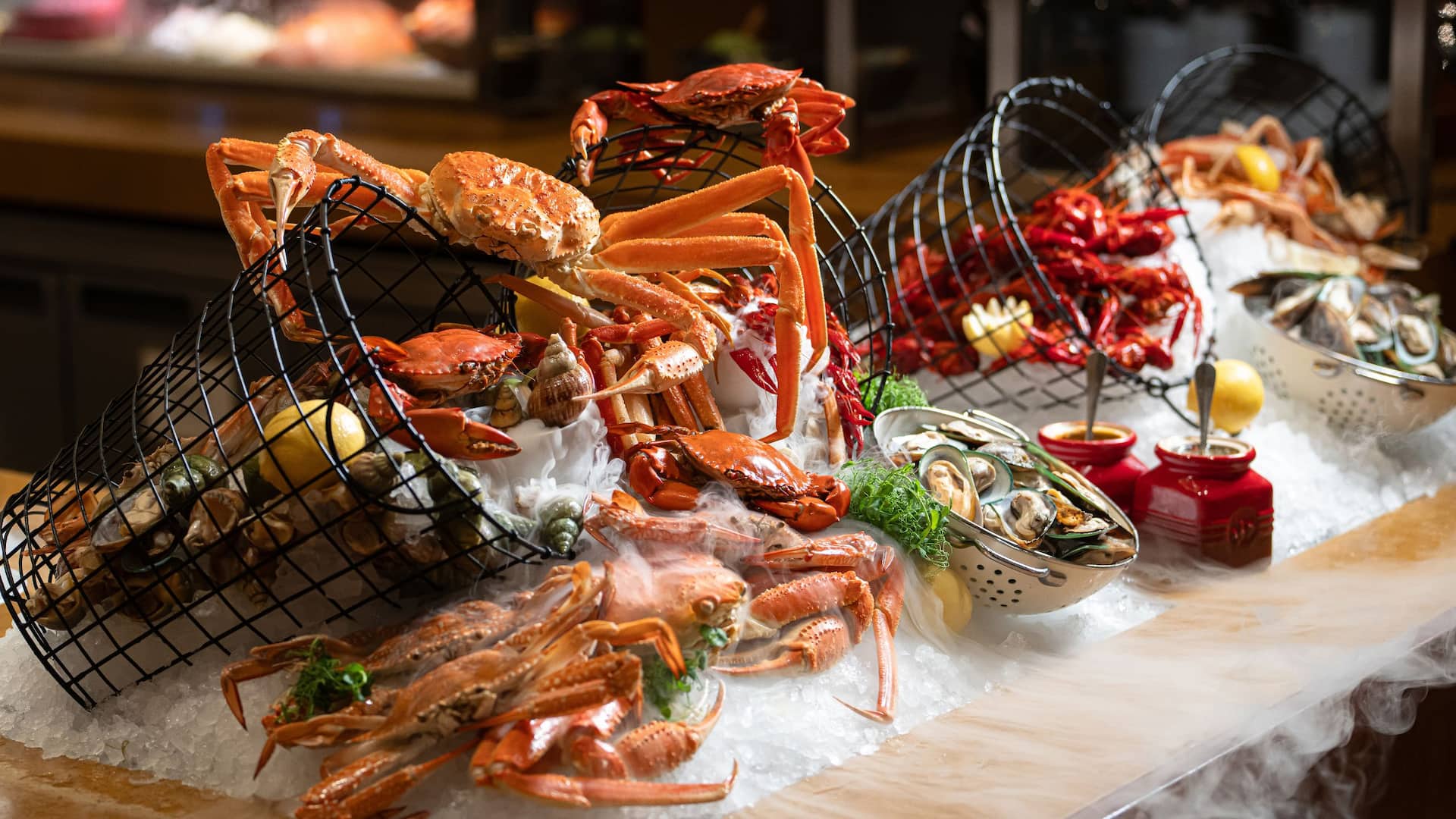 Hyatt Regency Hong Kong, Tsim Sha Tsui Cafe Seafood Feast Buffet