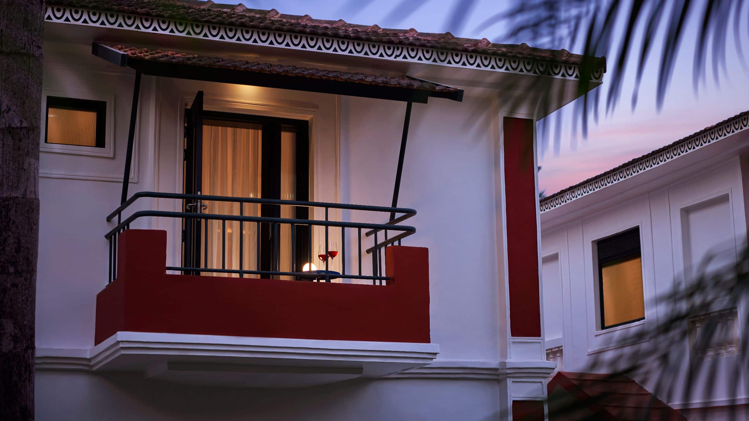 5 de 5 Ronil Goa Balcony Evening
