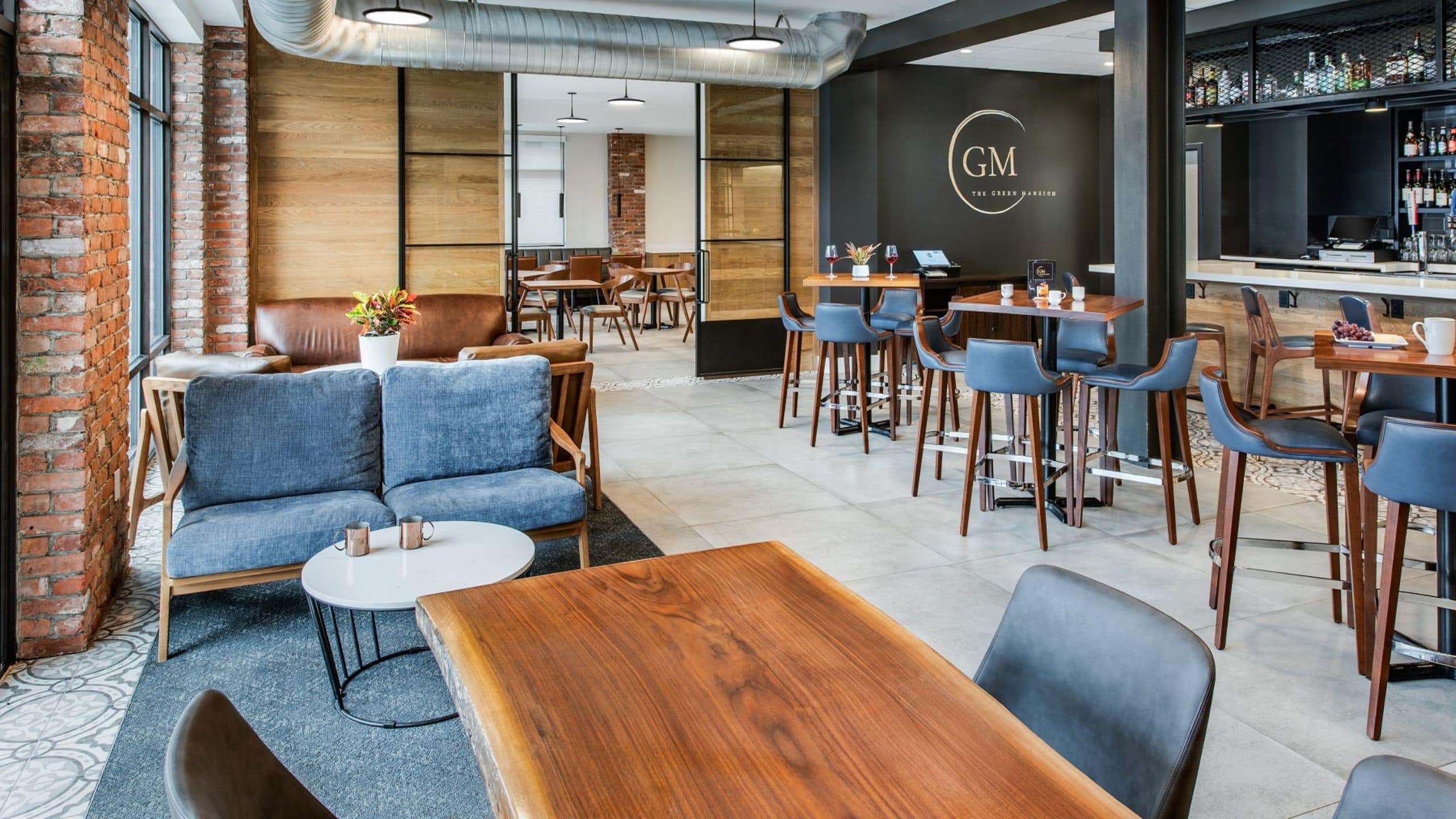 hyatt place newark / main street the green mansion lounge dining