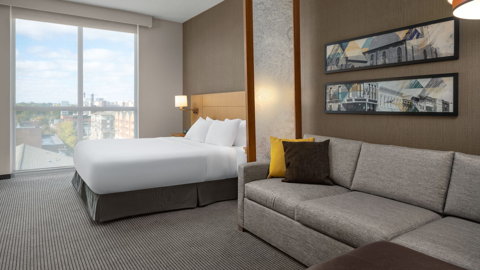 Hyatt Place Iowa City Downtown City View King With Sofa