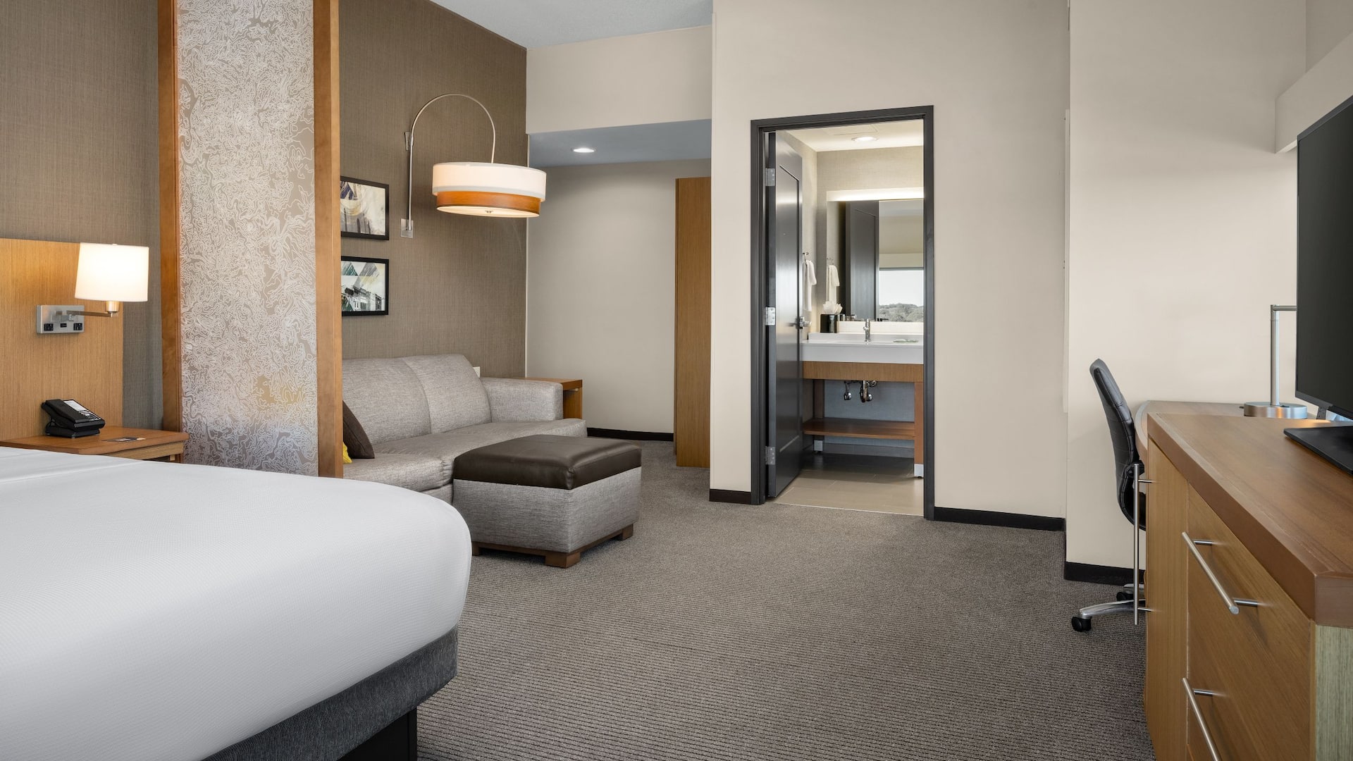 Hyatt Place Iowa City Downtown King Room Bathroom Vanity And Desk