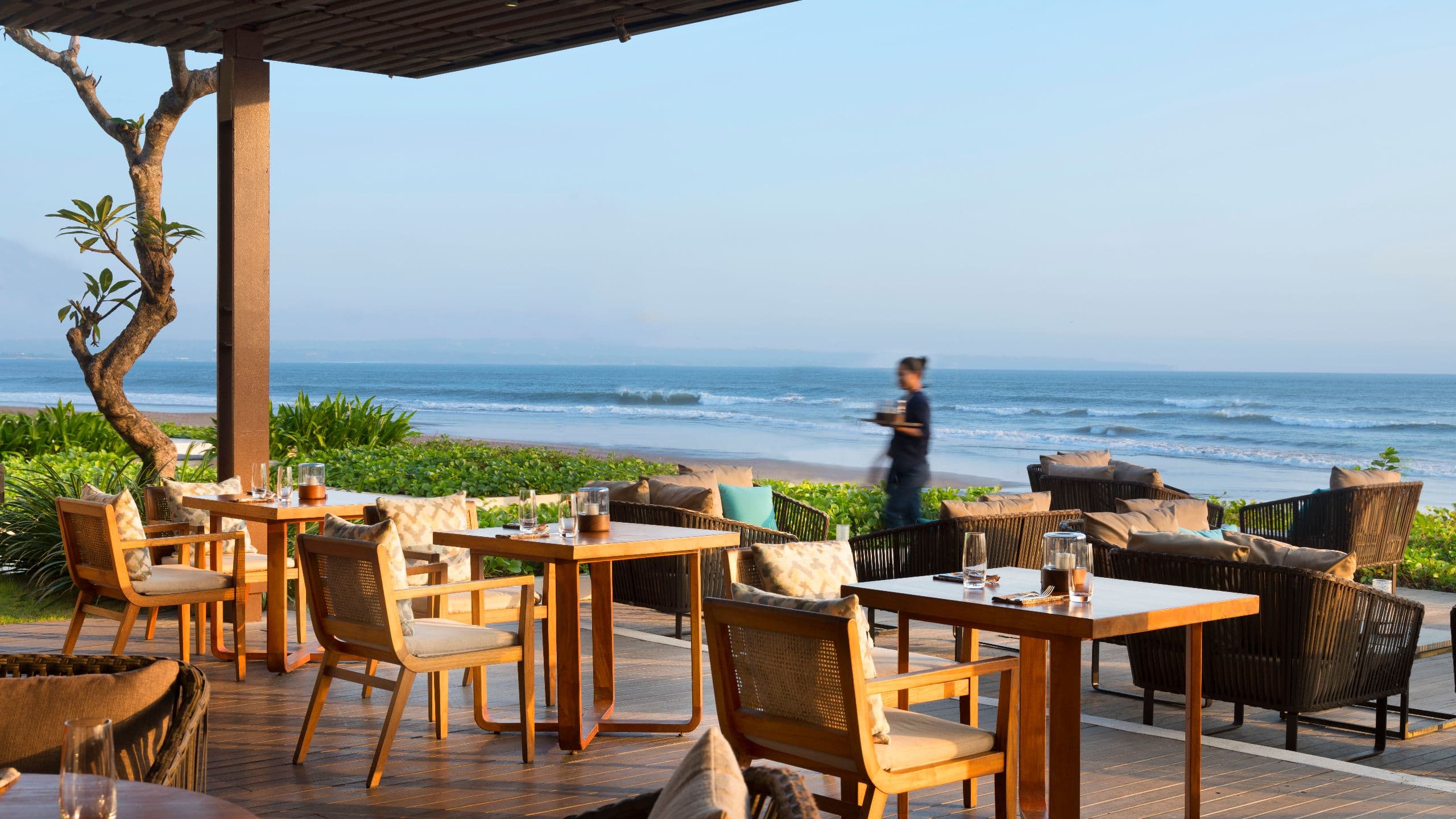 Alila Seminyak Seasalt Dining Venue