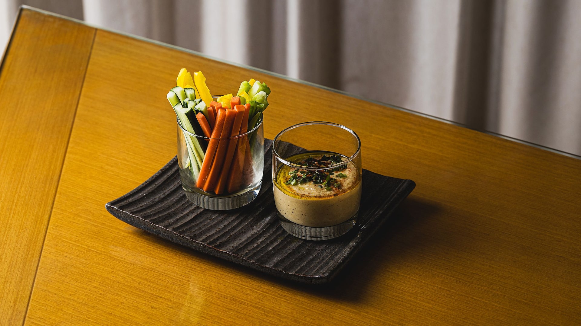 Grand Hyatt São Paulo Fab Ird Hummus Crudites Wide