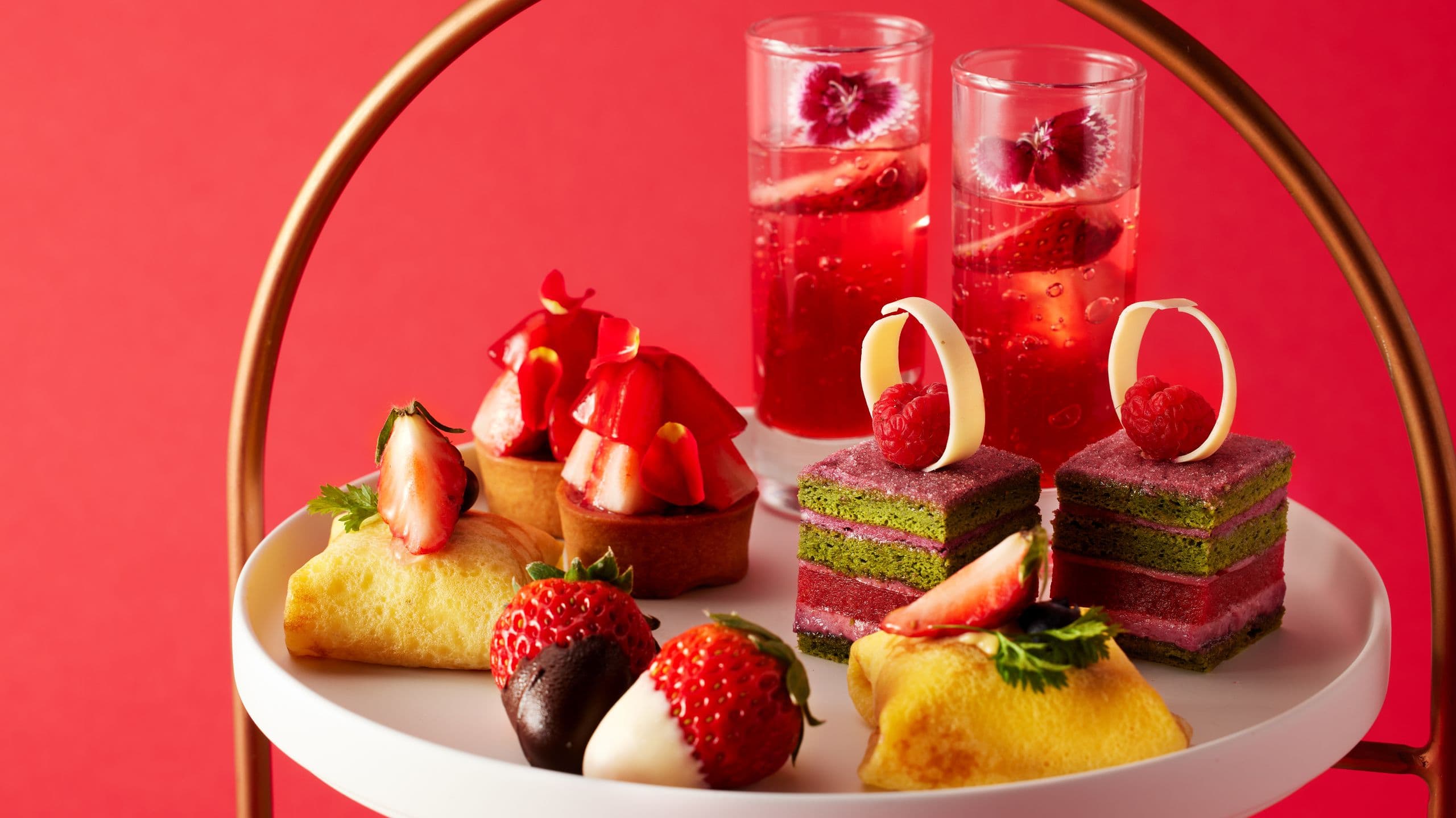 Fuji Speedway Hotel Strawberry Afternoon Tea Sweets Detail