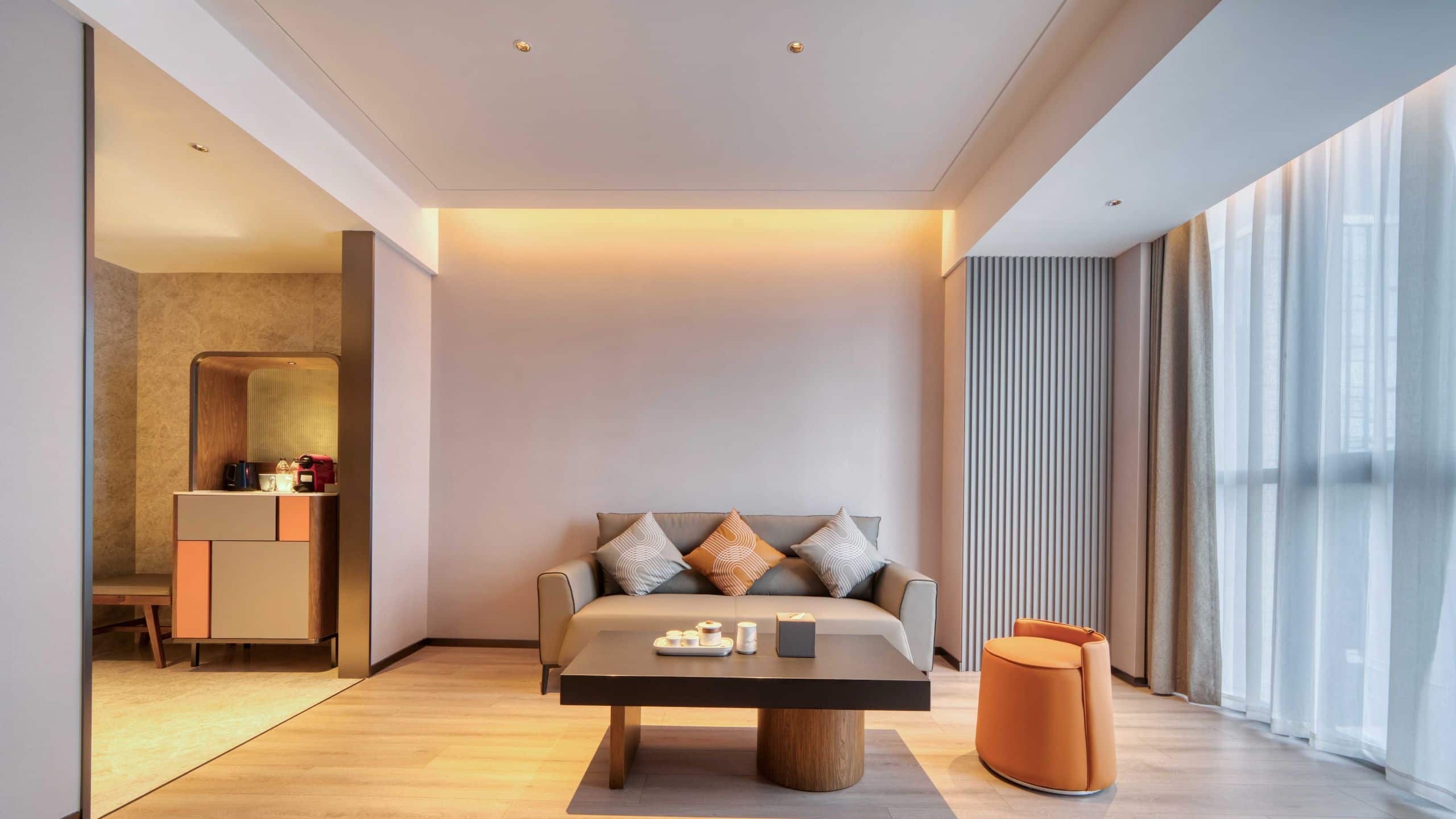 5 of 8 UrCove Hangzhou North Grand Canal Executive Grand King Seating Area