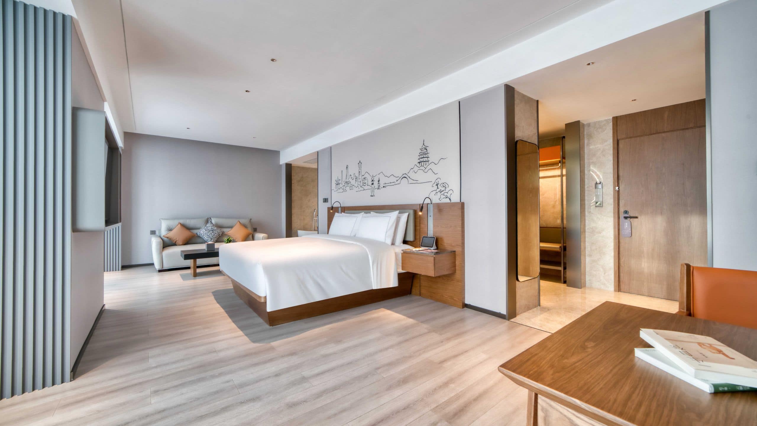 2 of 8 UrCove Hangzhou North Grand Canal Executive King Guestroom
