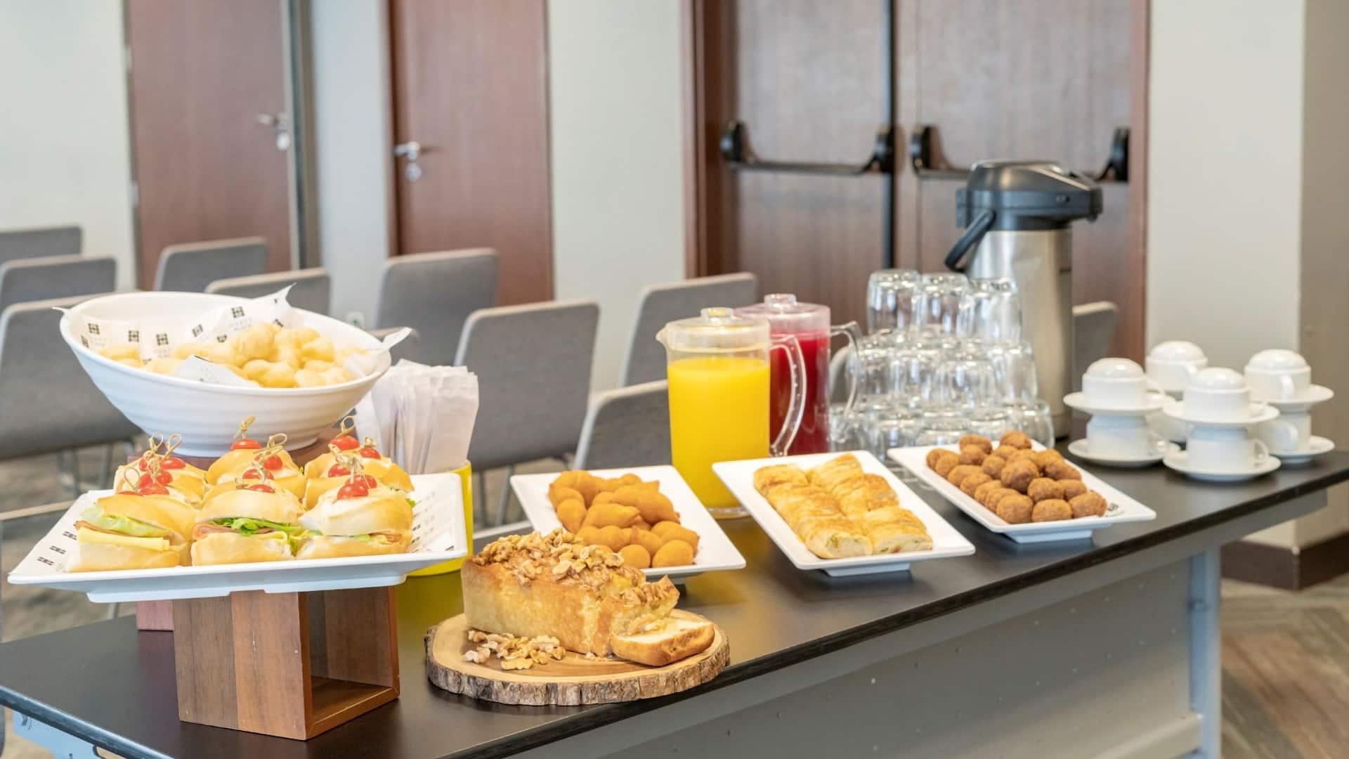 3 de 5 Hyatt Place Sao Jose do Rio Preto Coffee Break Menu