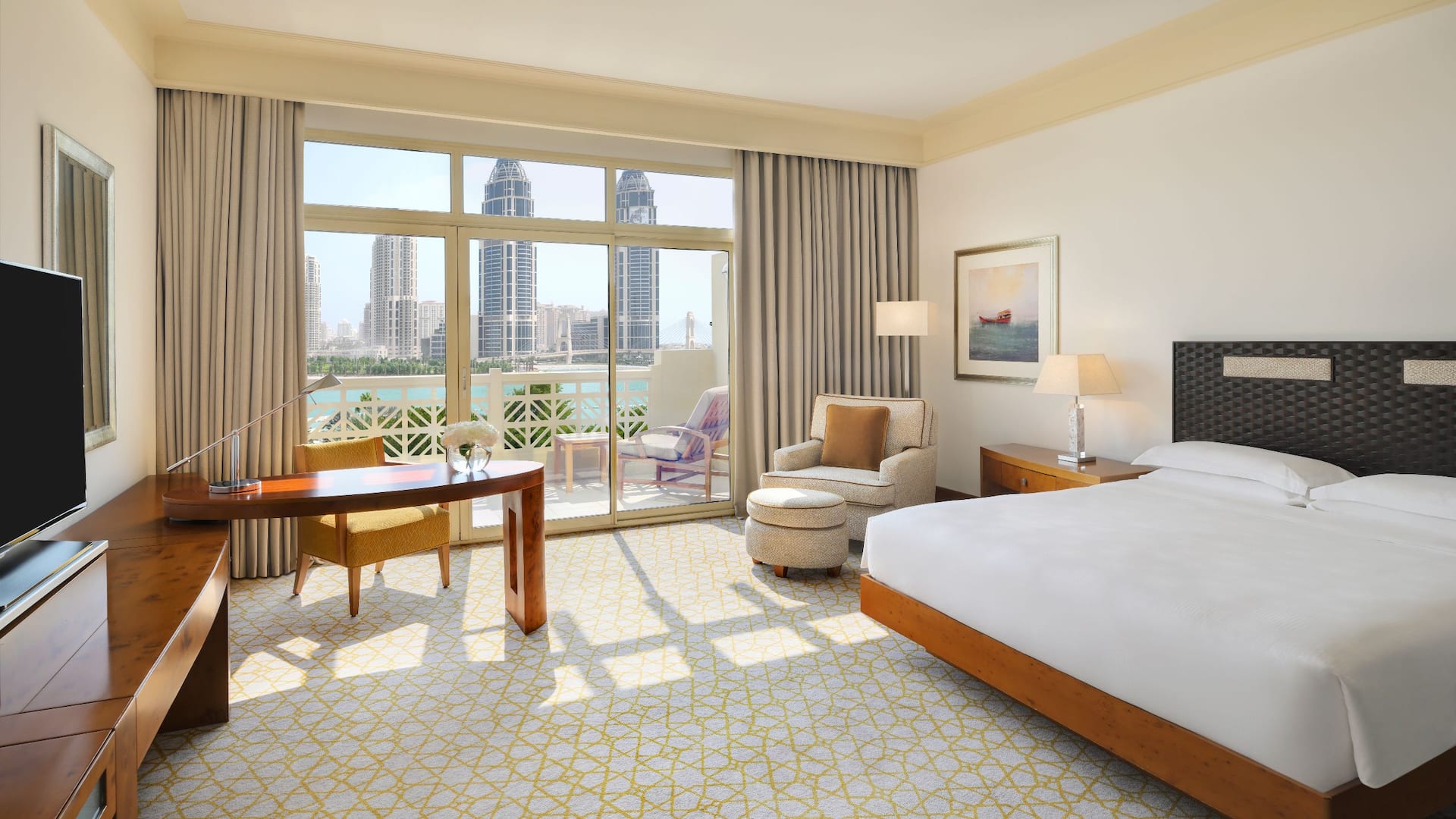 Grand Hyatt Doha Hotel & Villas Grand Room King