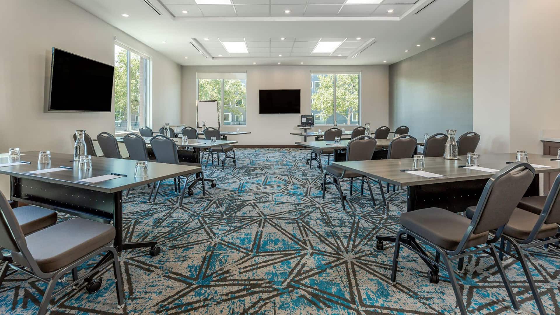 Hyatt Place Kelowna Millcreek Classroom Style