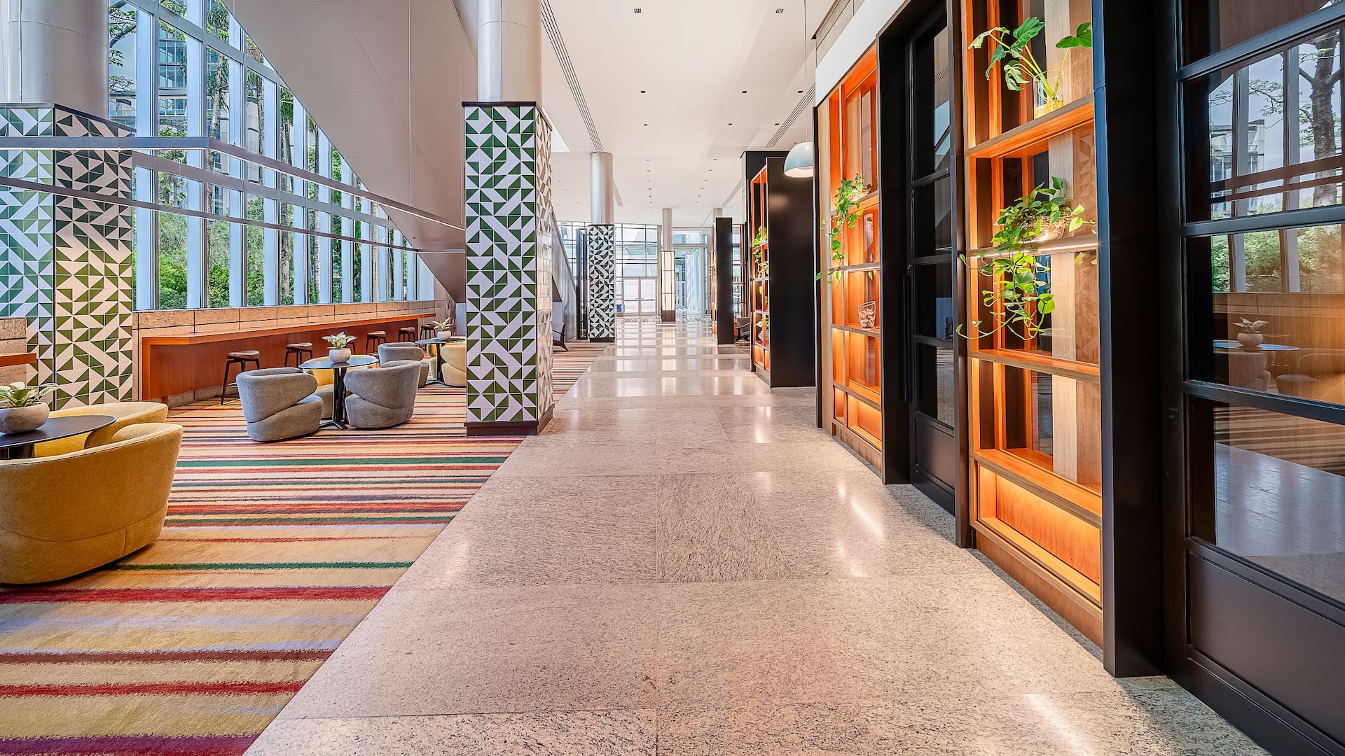 3 of 7 Grand Hyatt São Paulo Grand Foyer Back View