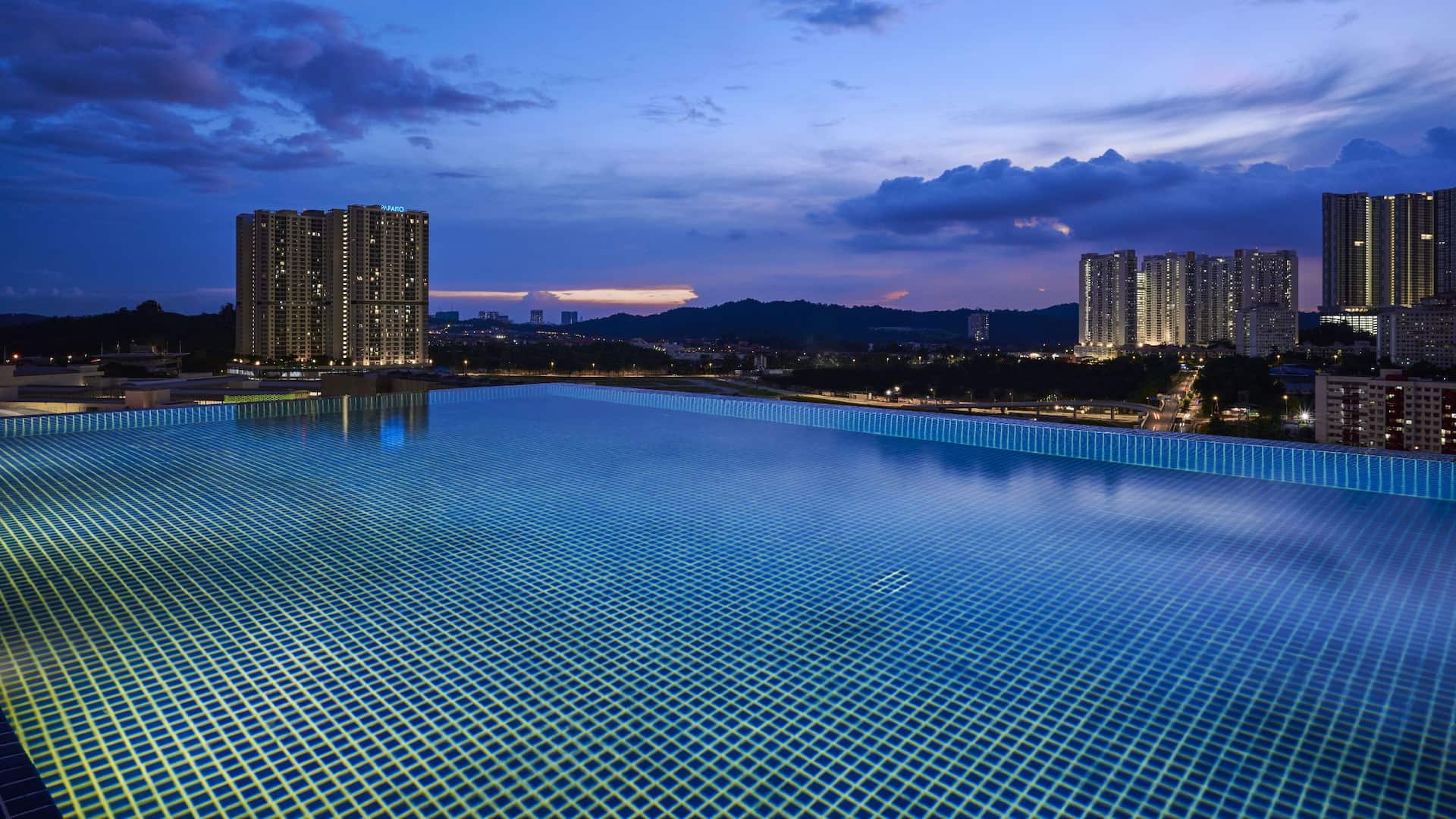 Hyatt Place Kuala Lumpur Bukit Jalil Pool Night