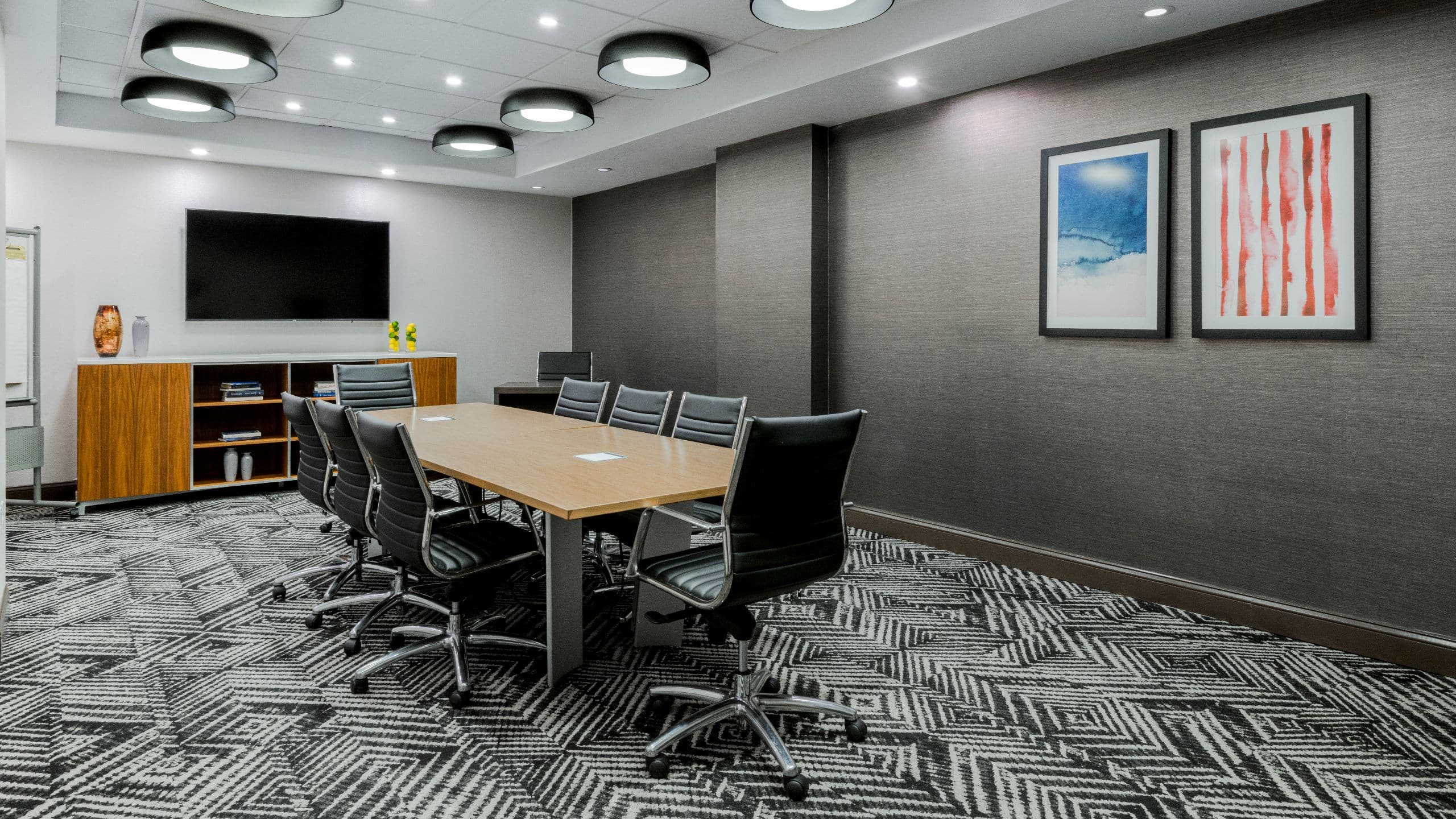 Hyatt Place New York City / Times Square Henry Boardroom